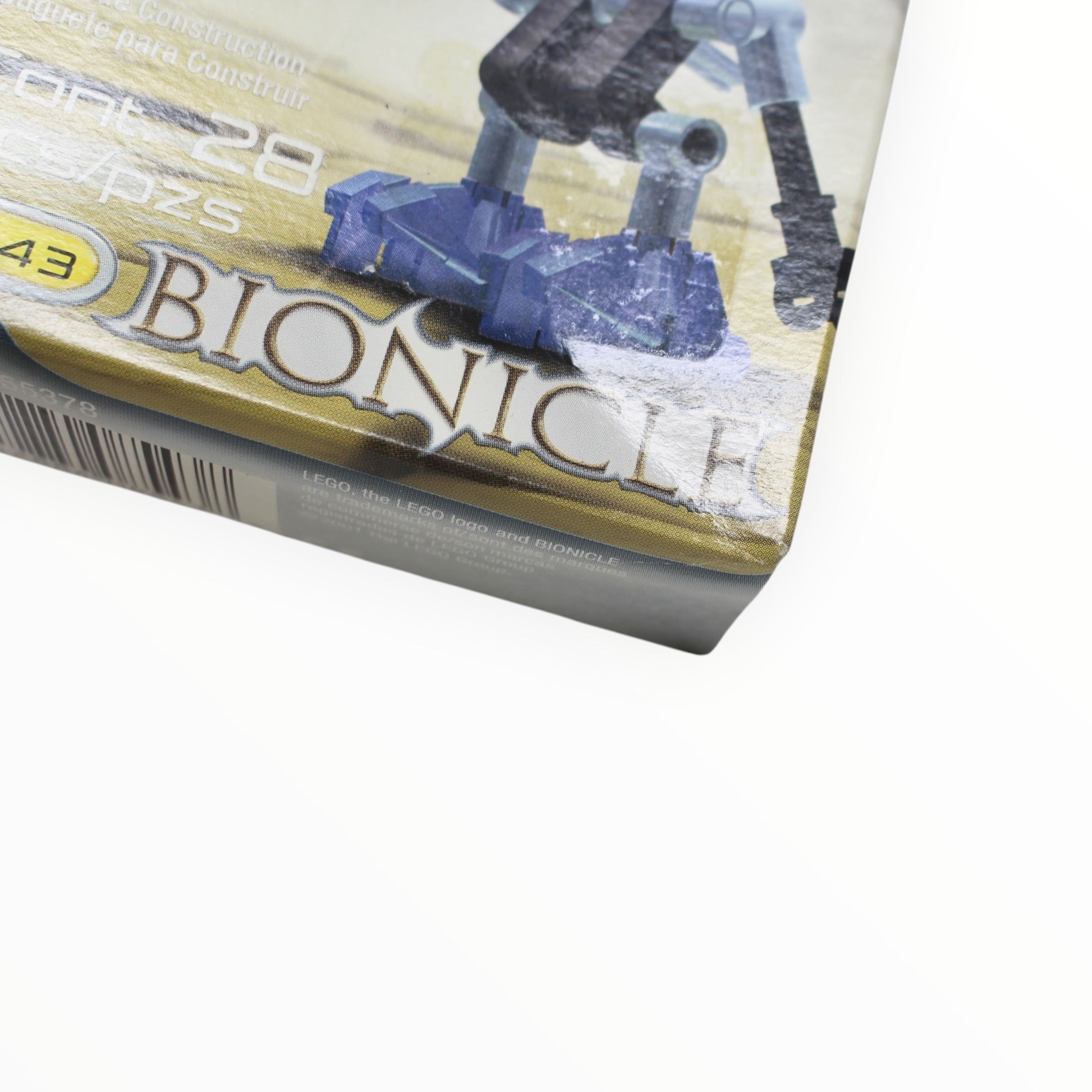 Retired Set 8543 Bionicle Turaga Nokama (slight box damage)