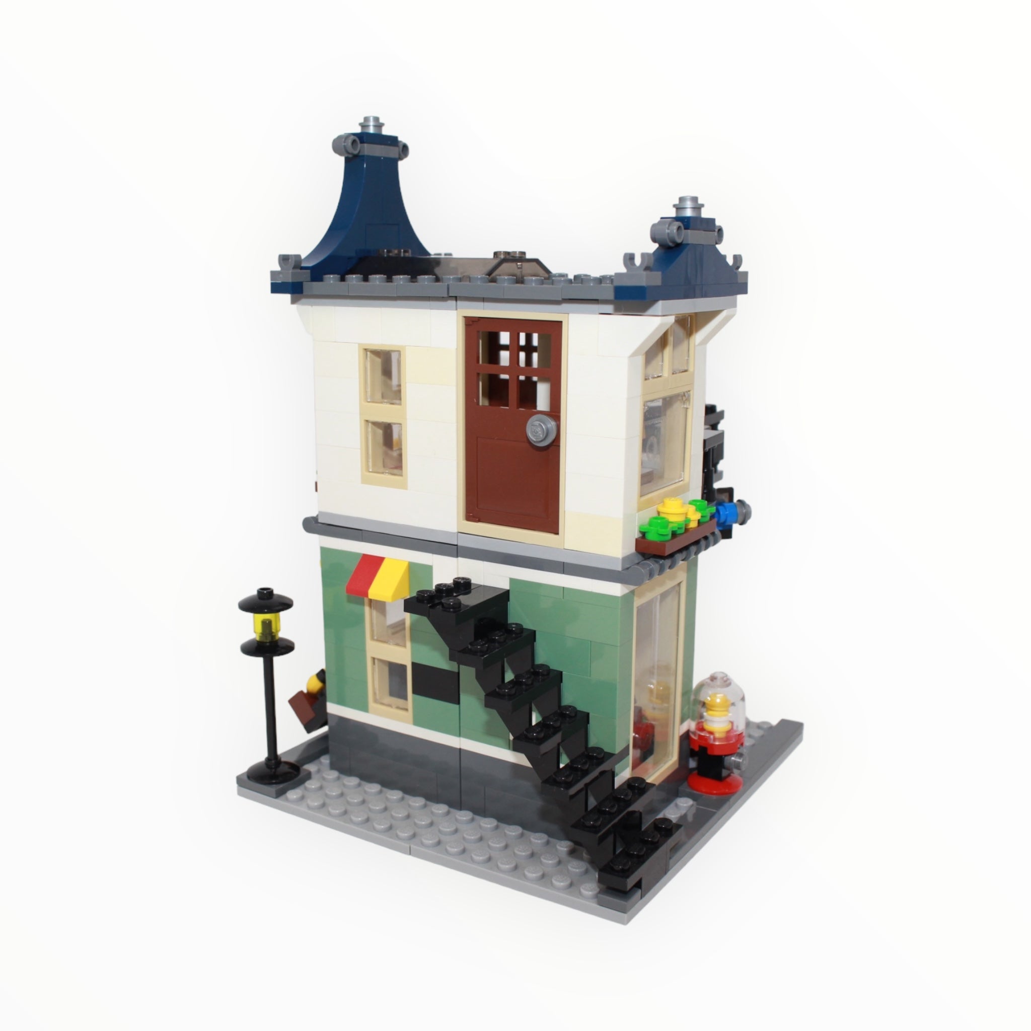 Used Set 31036 Creator Toy & Grocery Shop