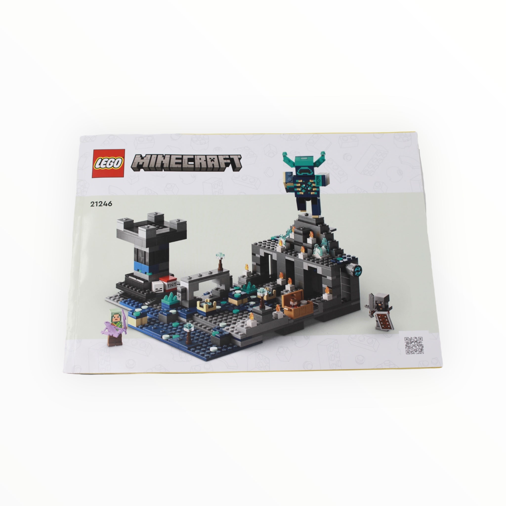 Used Set 21246 Minecraft The Deep Dark Battle