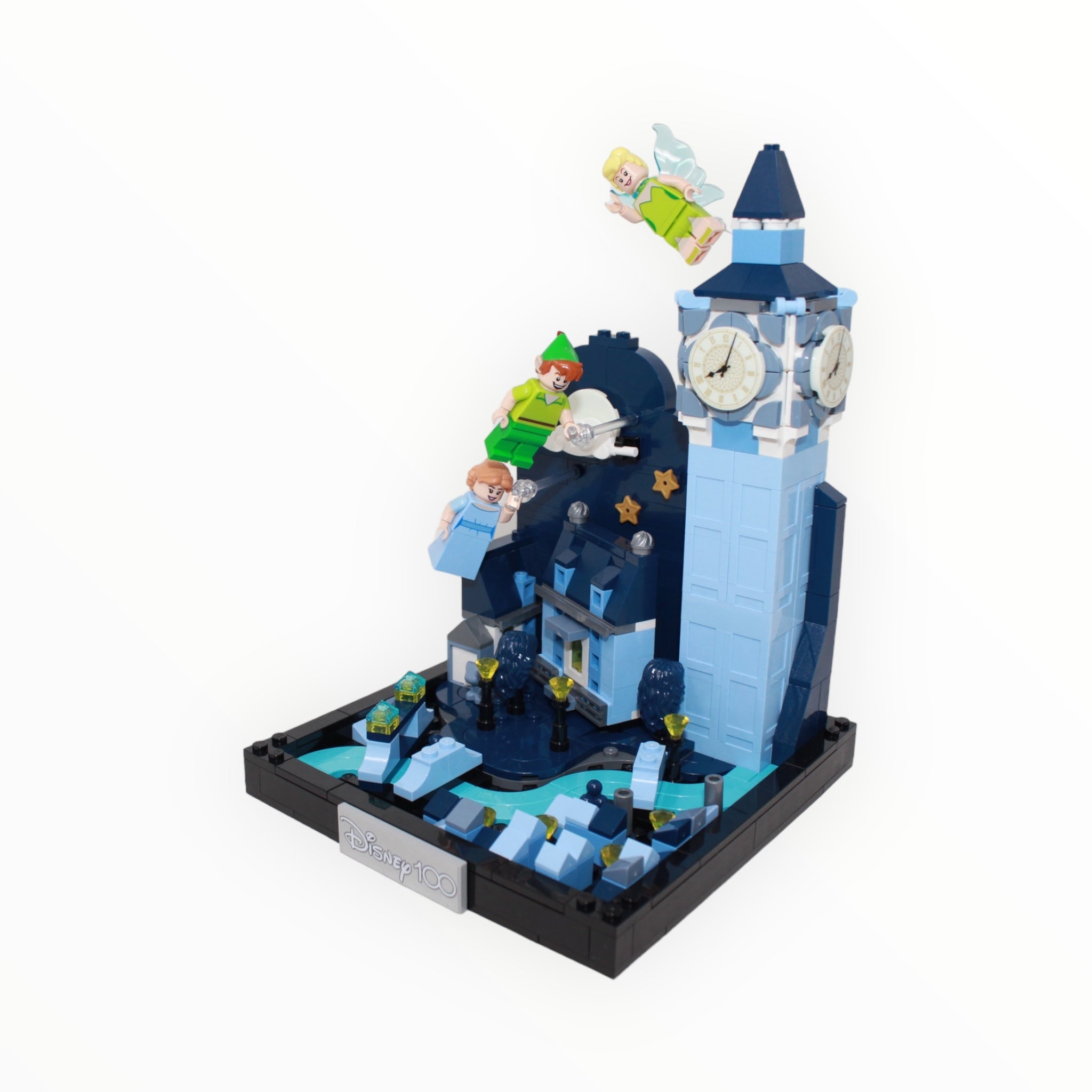 Used Set 43232 Disney Peter Pan & Wendy's Flight over London