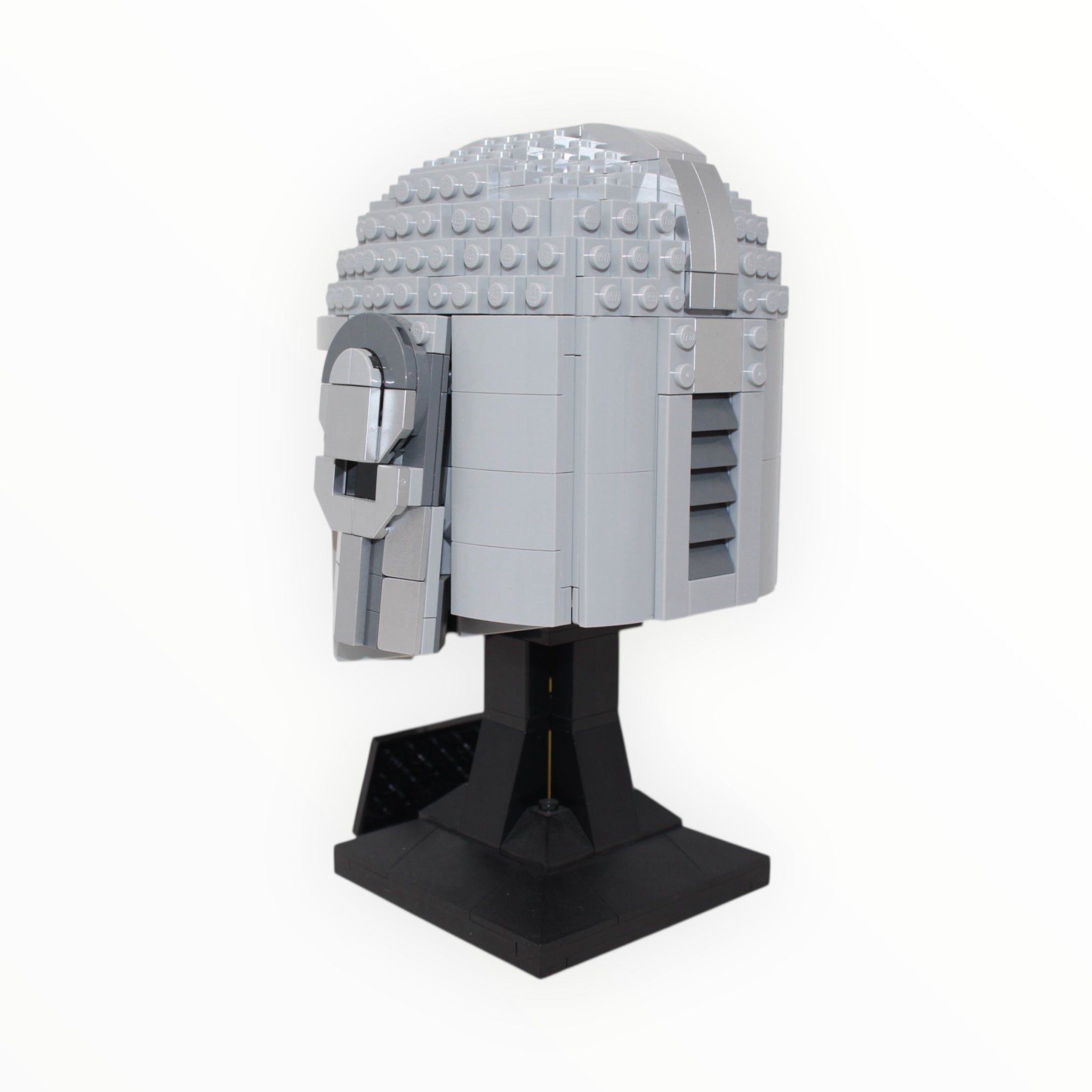 Used Set 75328 Star Wars The Mandalorian Helmet