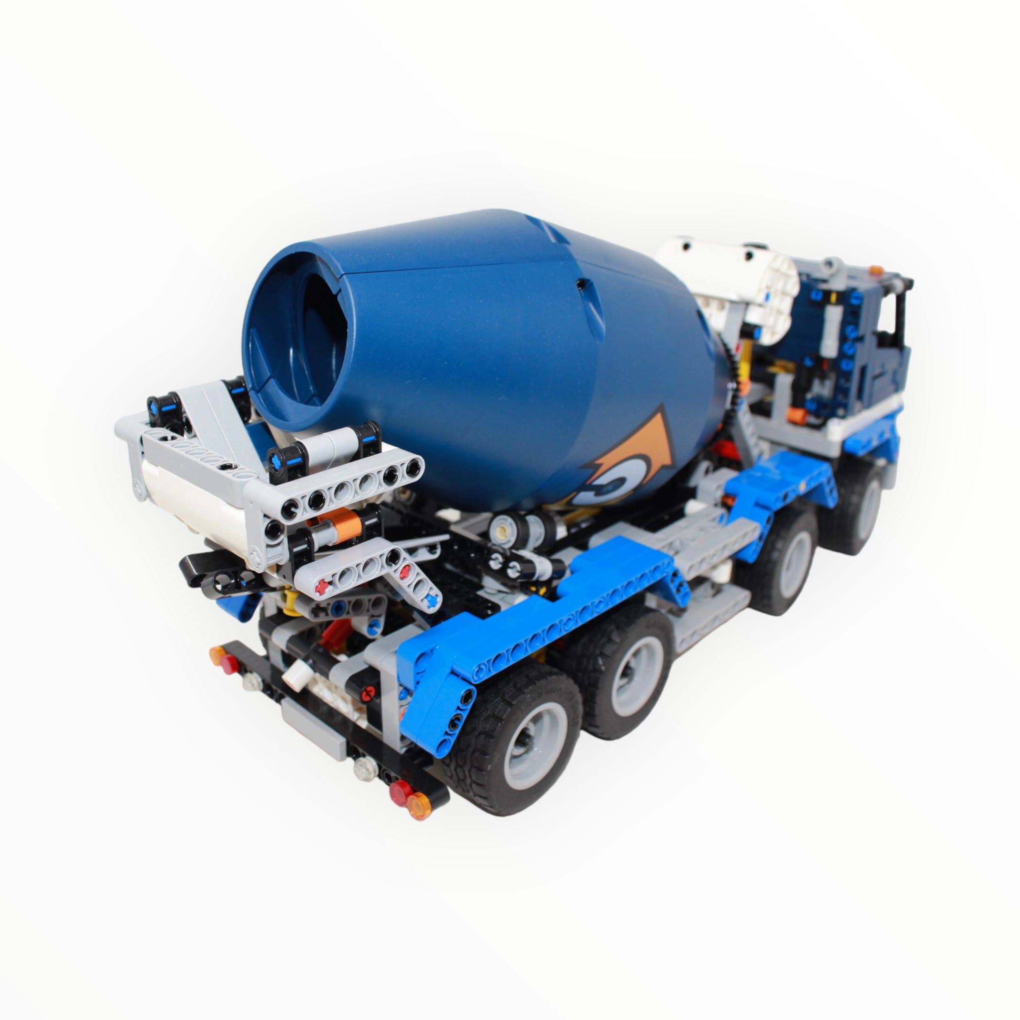 Used Set 42112 Technic Concrete Mixer Truck