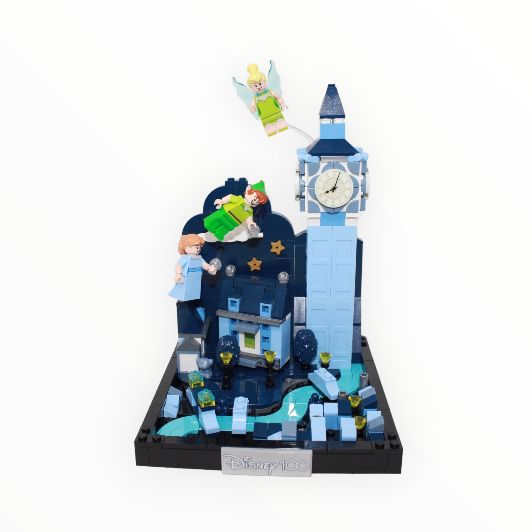 Used Set 43232 Disney Peter Pan & Wendy's Flight over London