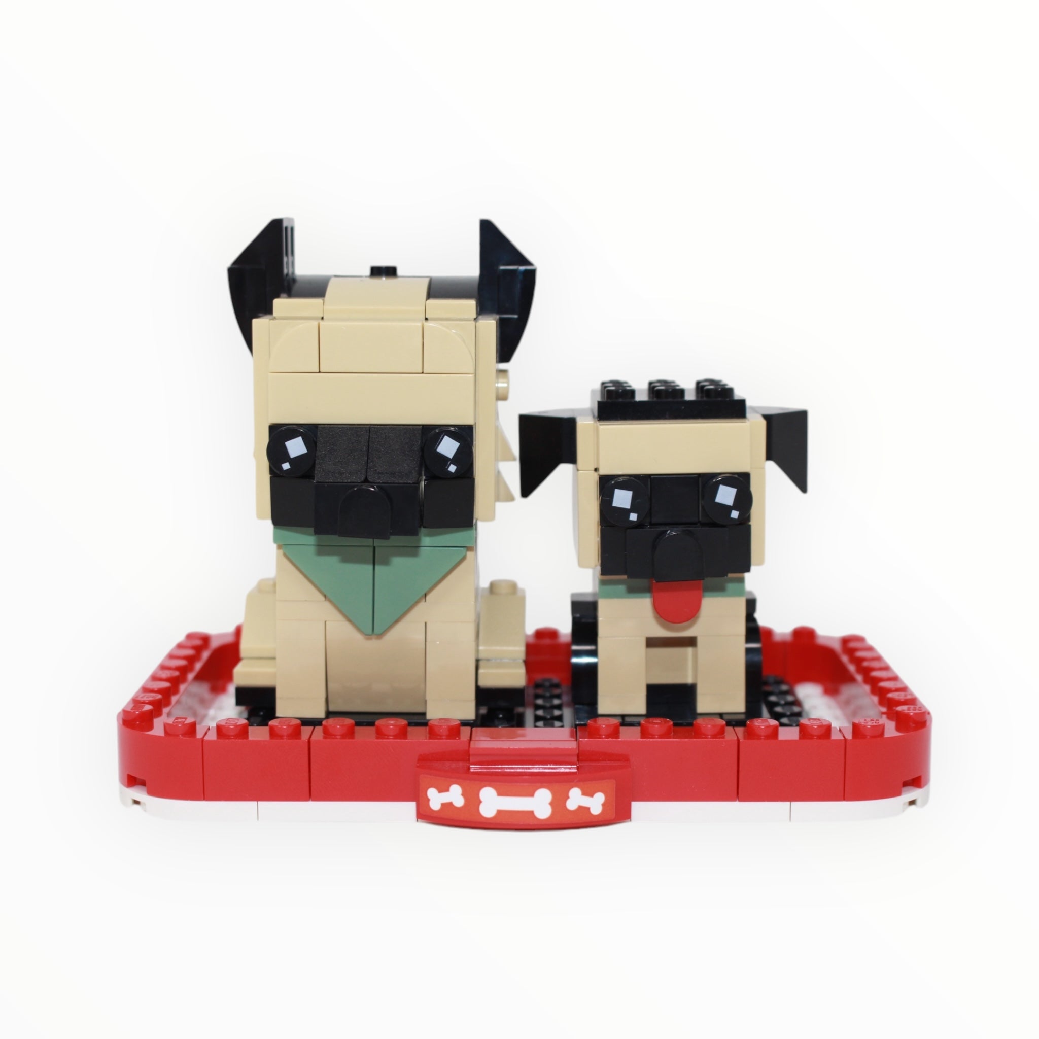 Used Set 40440 BrickHeadz German Shepherd & Puppy