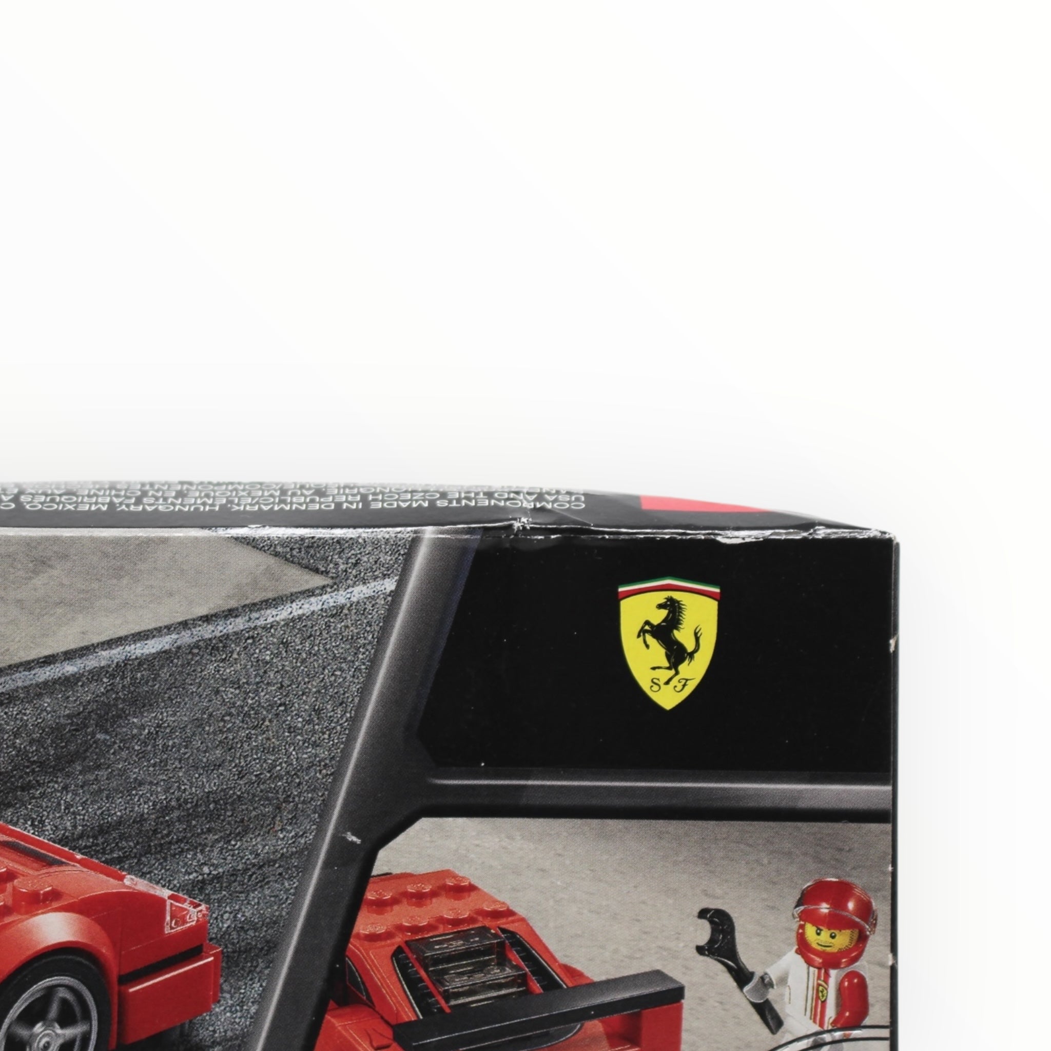 Retired Set 75890 Speed Champions Ferrari F40 Competizione (slight box damage)