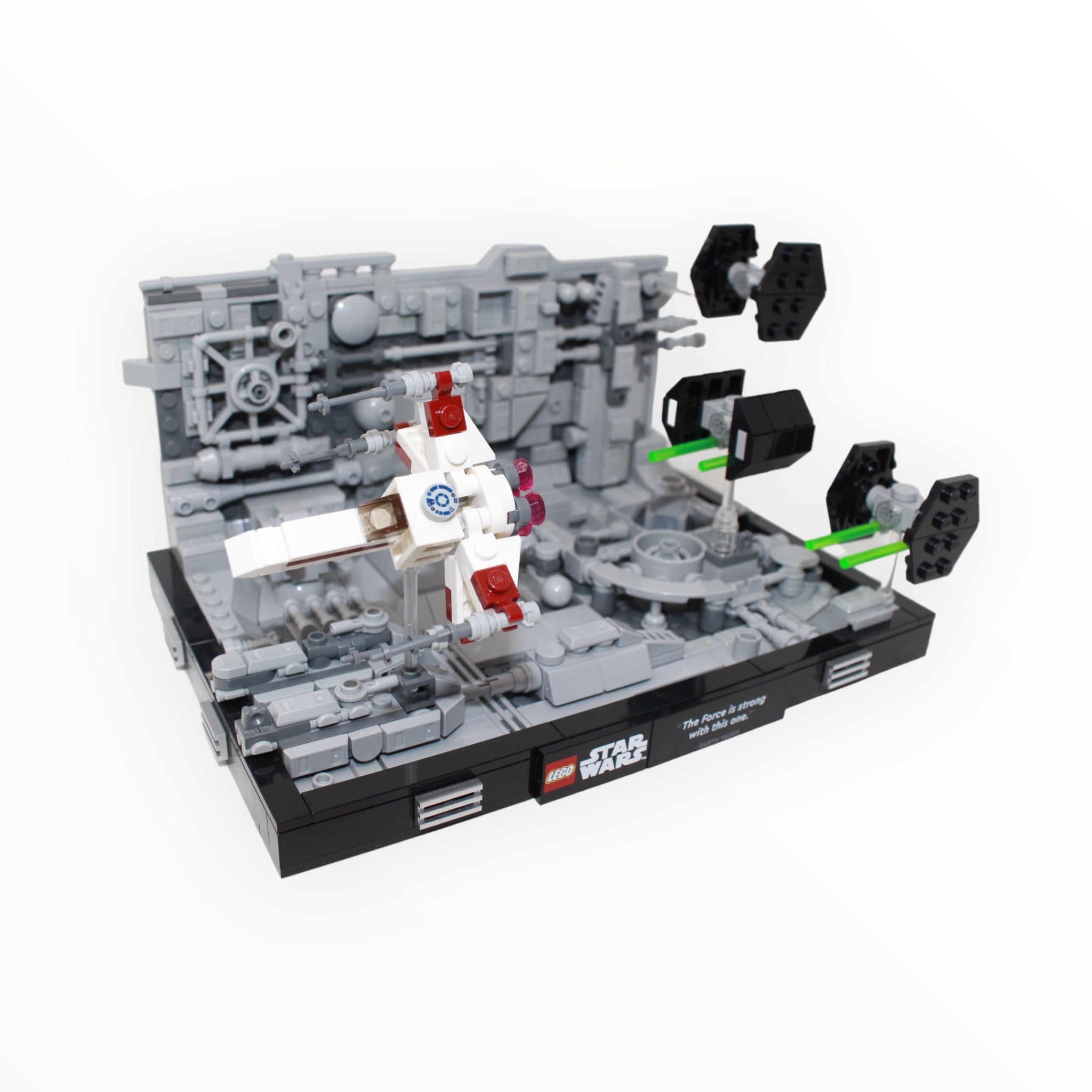 Used Set 75329 Star Wars Death Star Trench Run Diorama