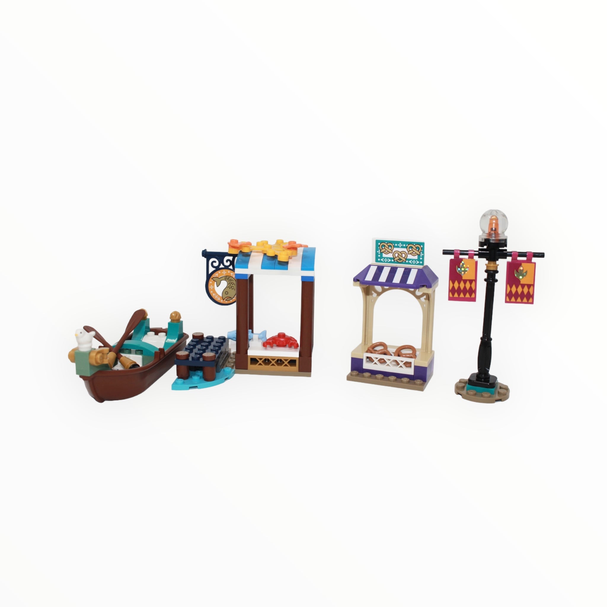 Used Set 41167 Disney Arendelle Castle Village