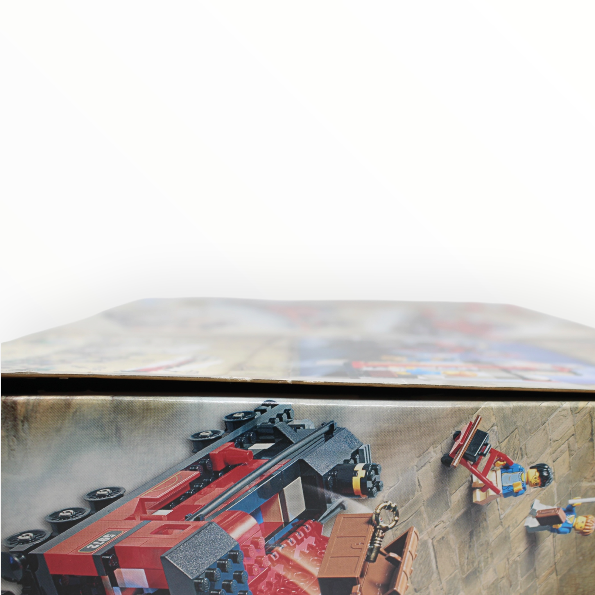 Retired Set 4708 Harry Potter Hogwarts Express (2001, damaged seal)