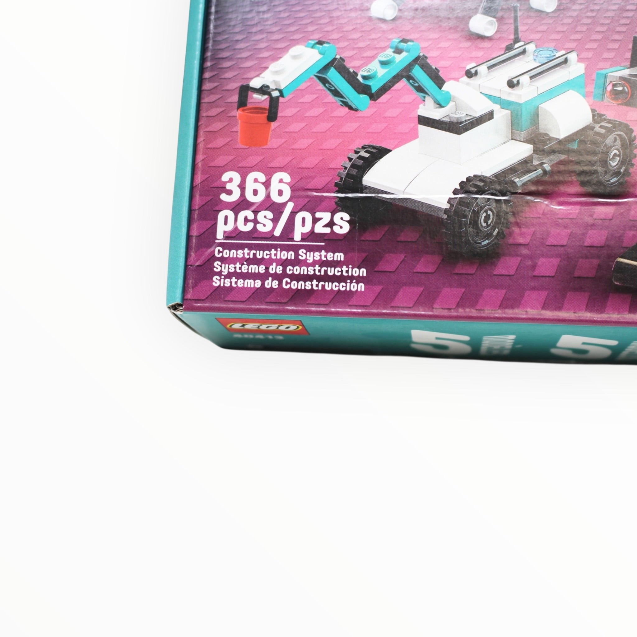 Retired Set 40413 Mindstorms Mini Robots (slight box damage)