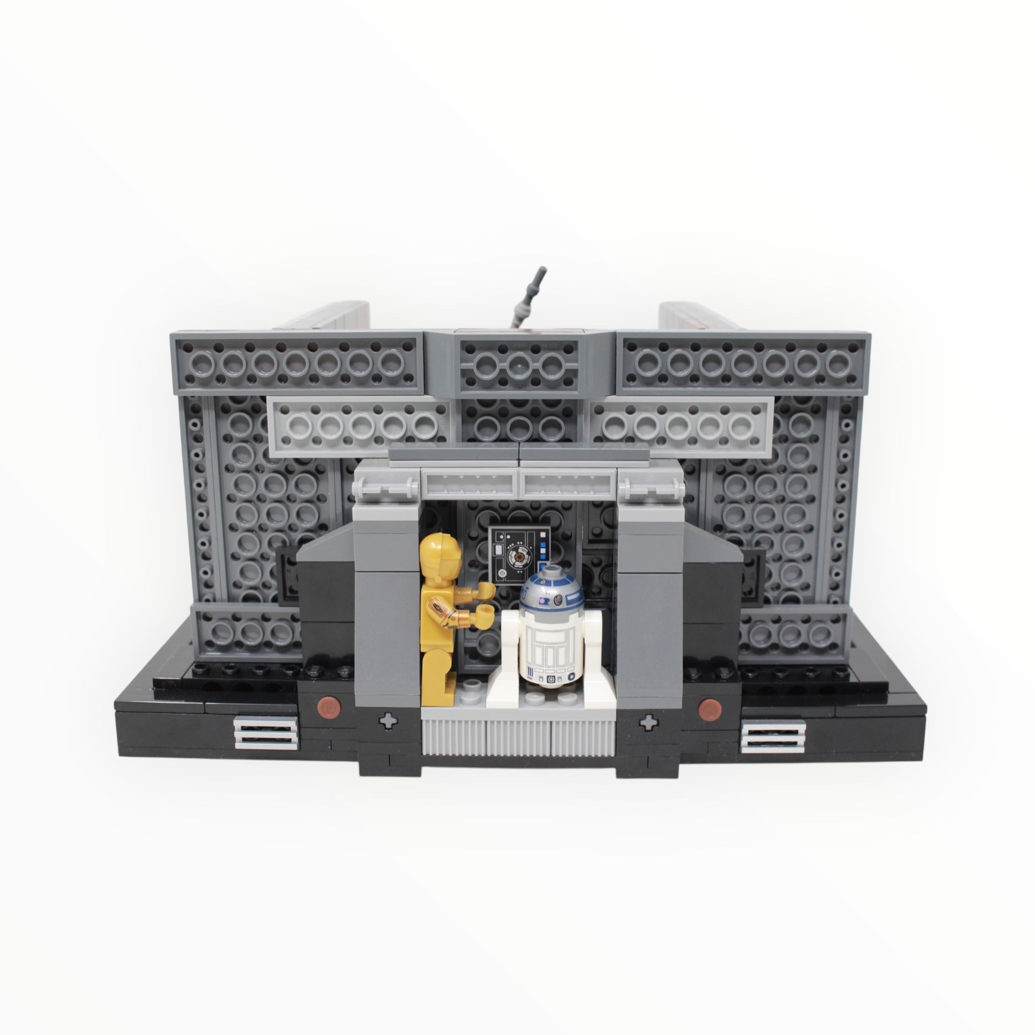 Used Set 75339 Star Wars Death Star Trash Compactor Diorama