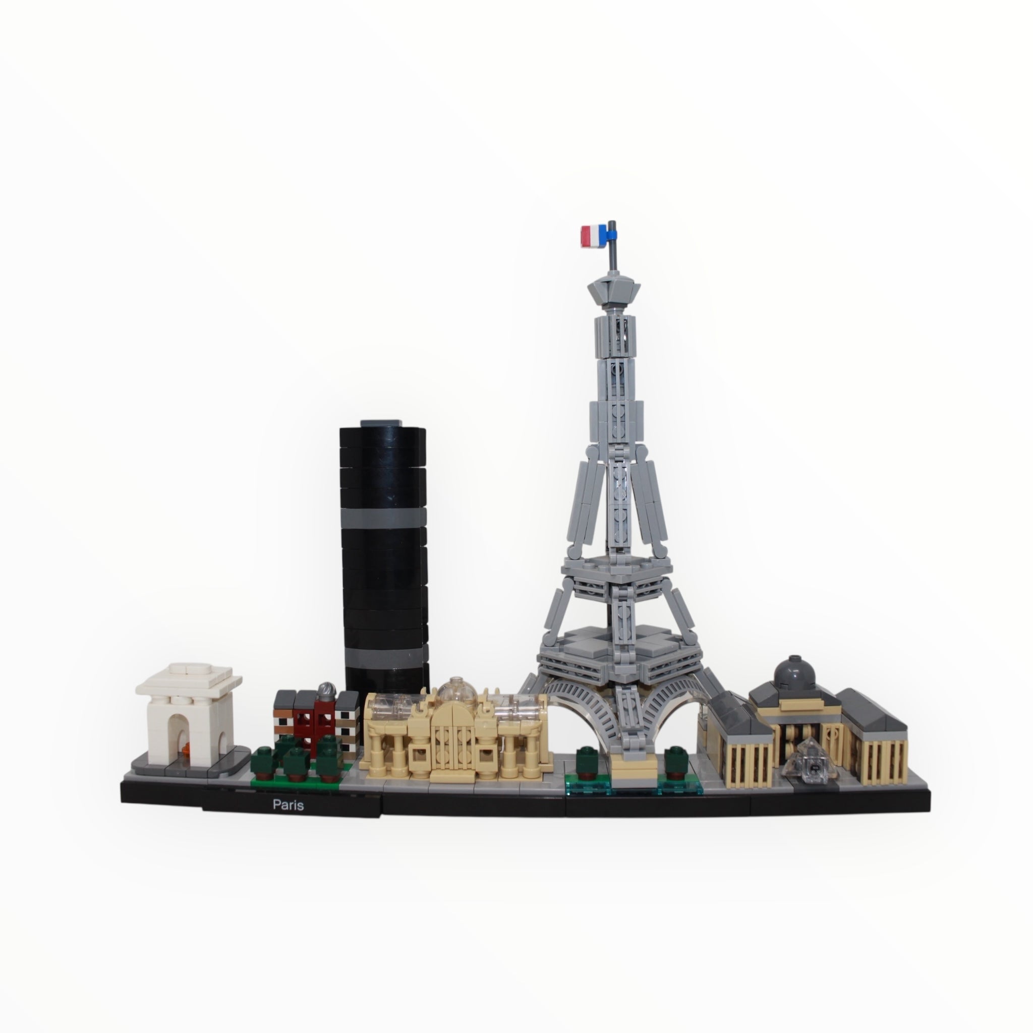 Used Set 21044 Architecture Paris