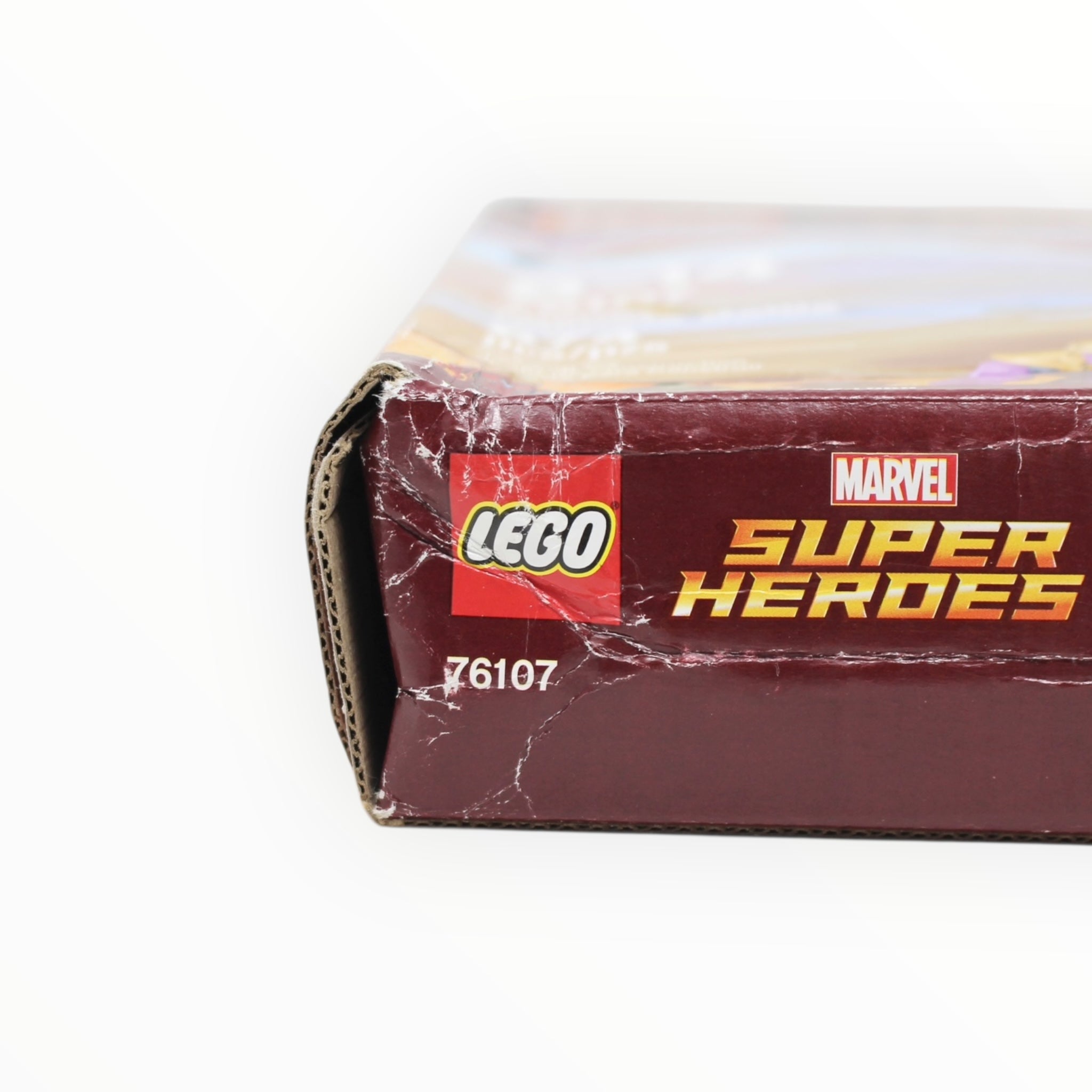 Retired Set 76107 Marvel Super Heroes Thanos: Ultimate Battle (damaged box)