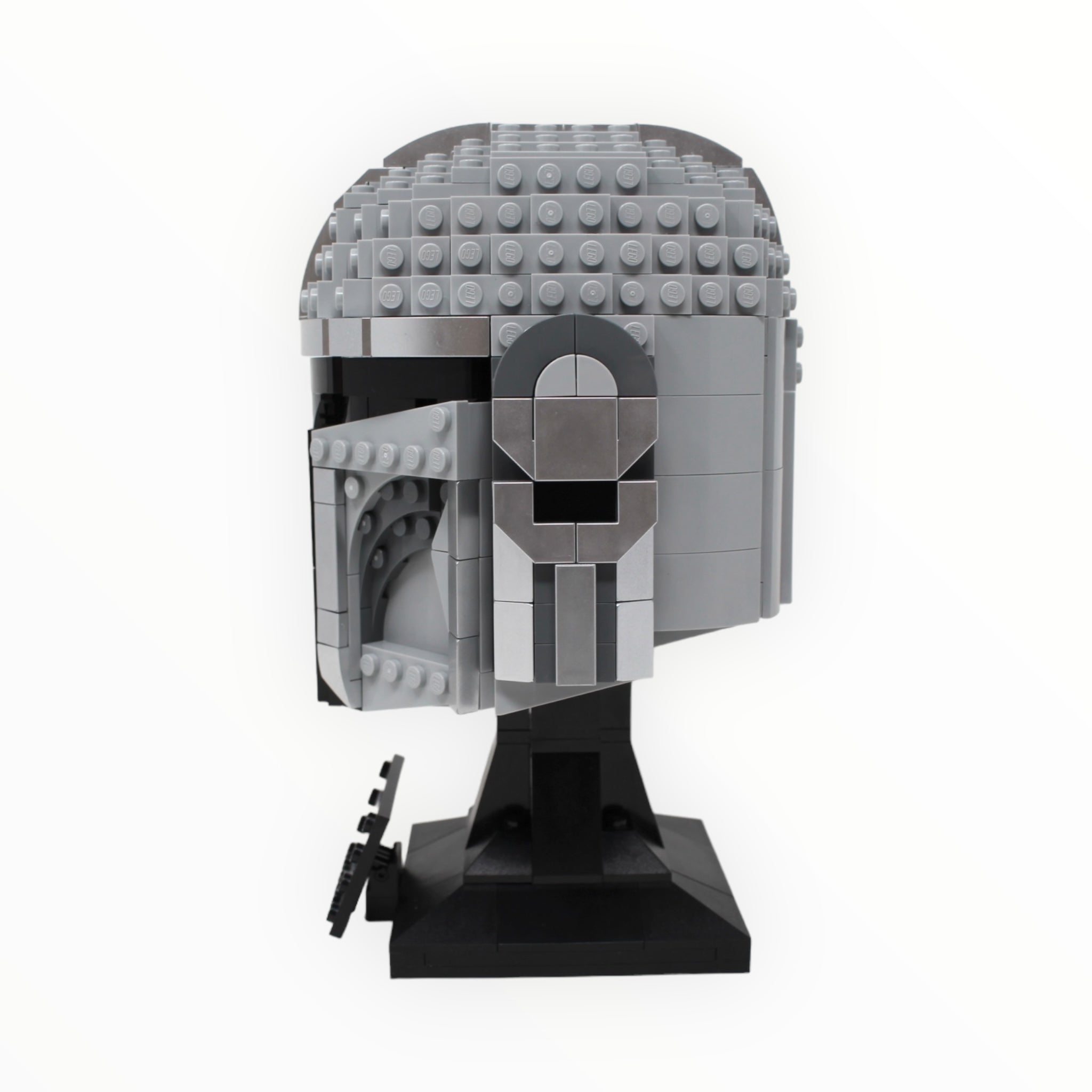 Used Set 75328 Star Wars The Mandalorian Helmet