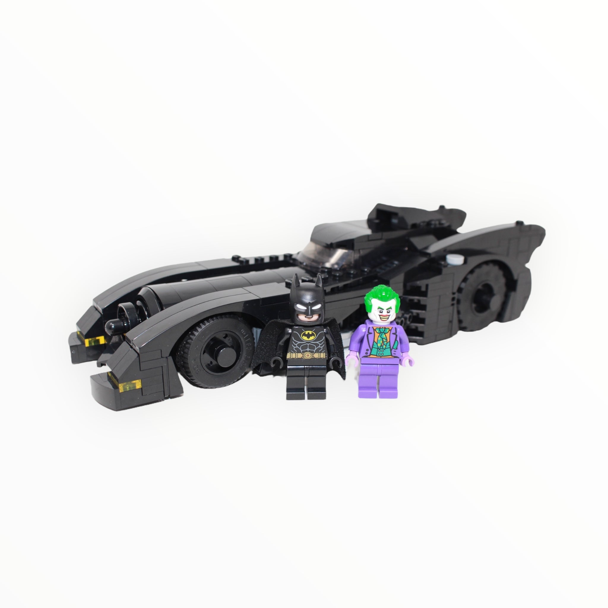 Used Set 76224 Batmobile: Batman vs the Joker Chase