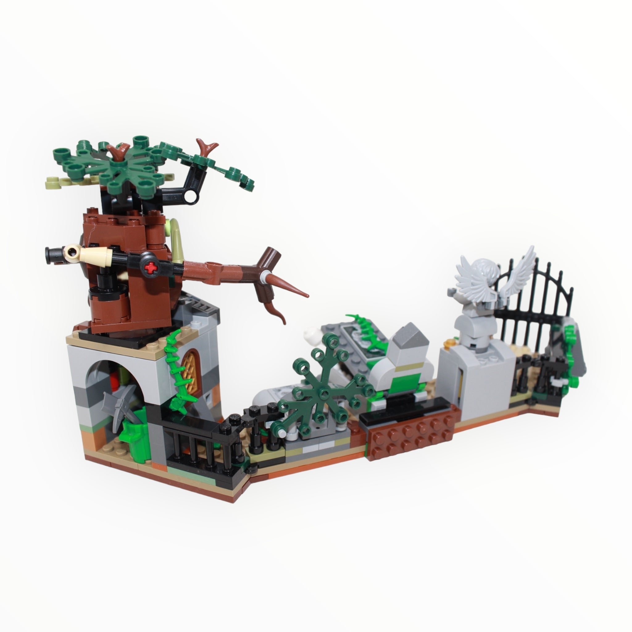 Used Set 70420 Hidden Side Graveyard Mystery