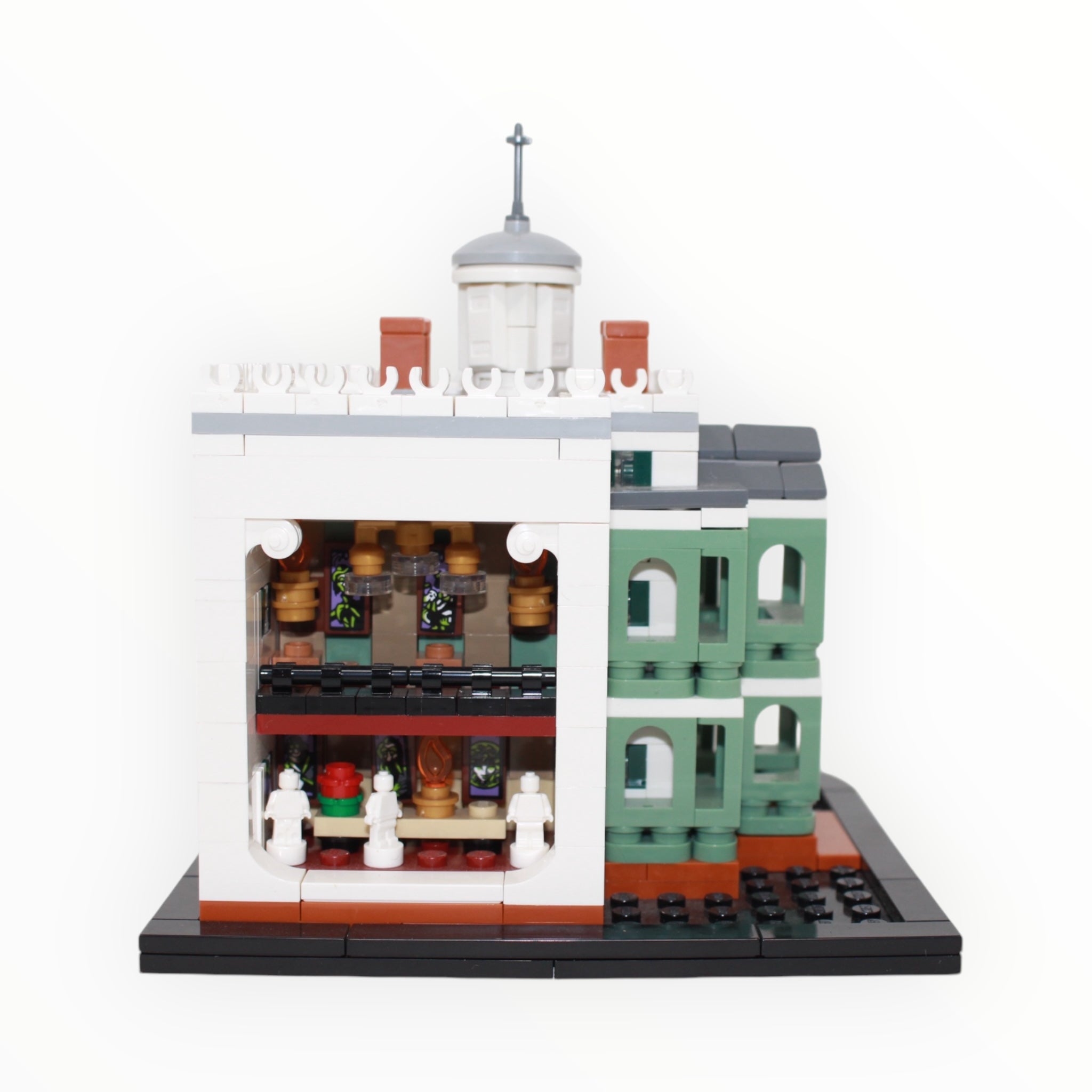 Used Set 40521 Disney Mini Disney The Haunted Mansion