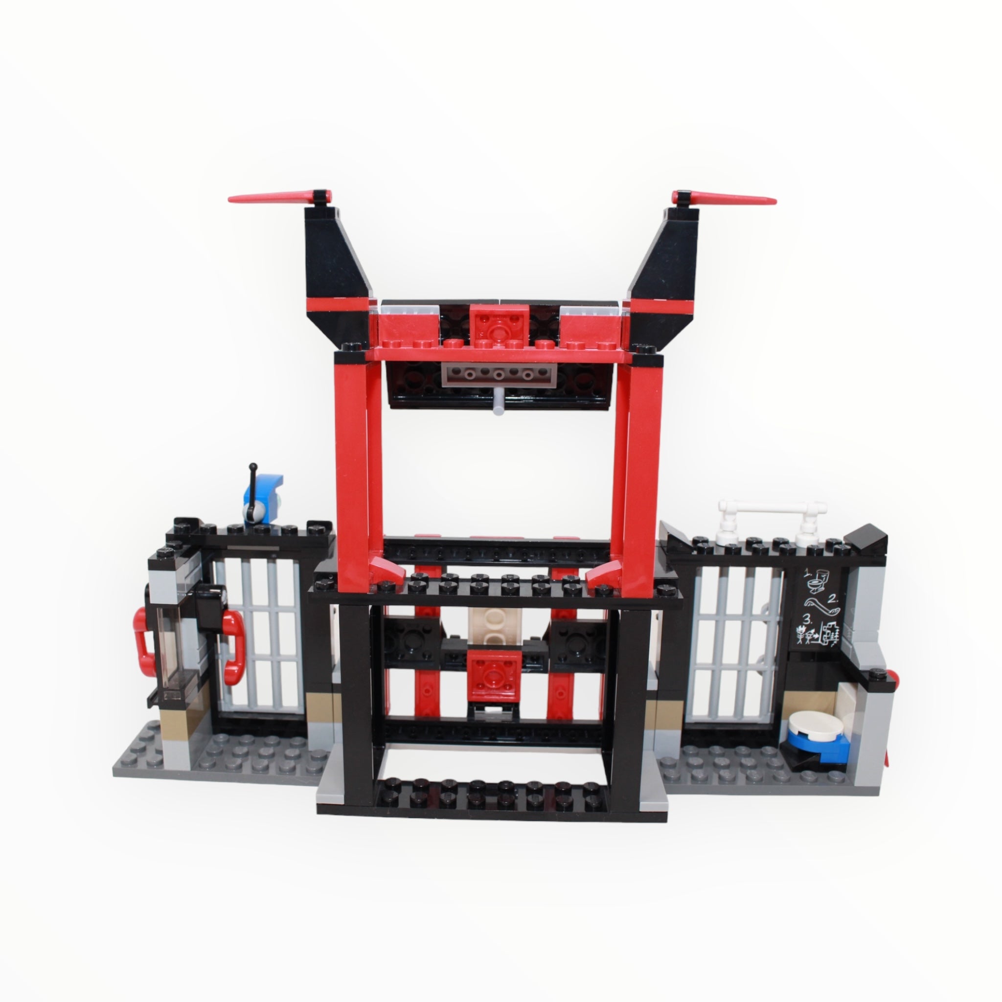 Used Set 70591 Ninjago Kryptarium Prison Breakout