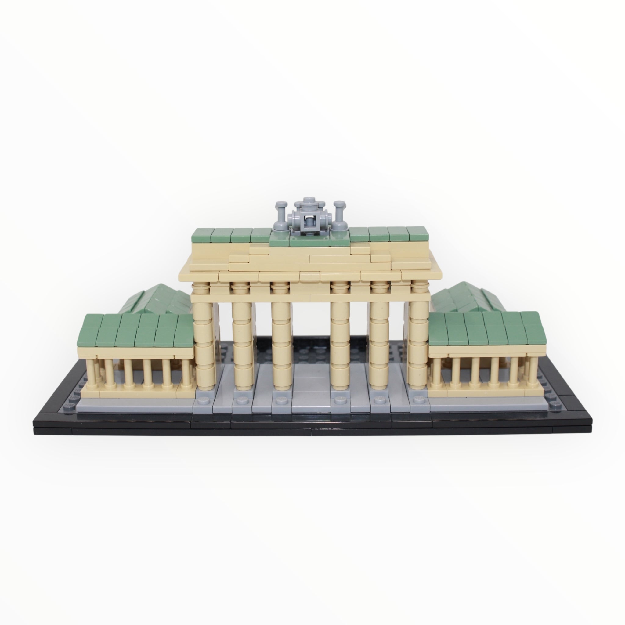 Used Set 21011 Architecture Brandenburg Gate