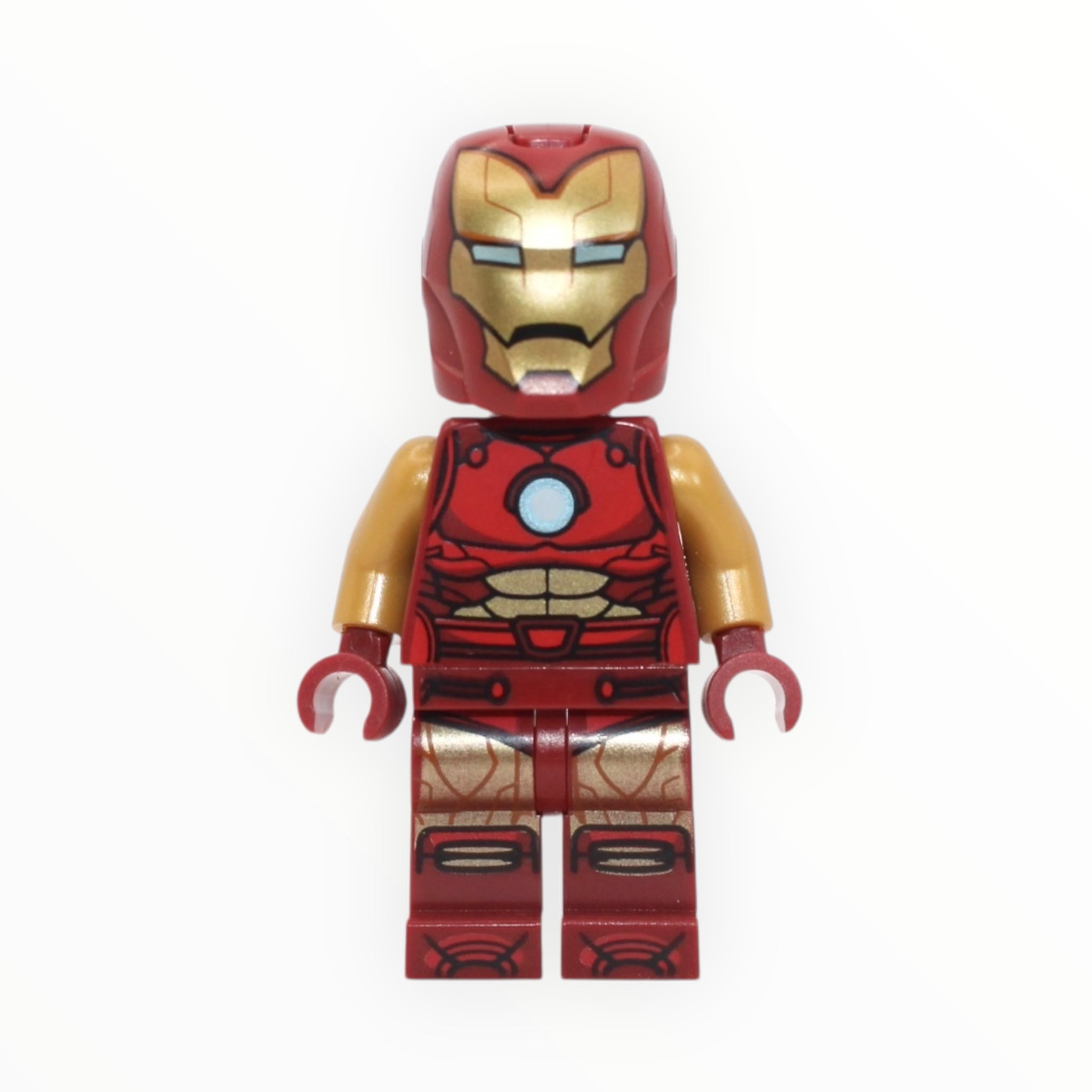 Iron Man (two-piece helmet, gold arms, round Arc Reactor, 2025)