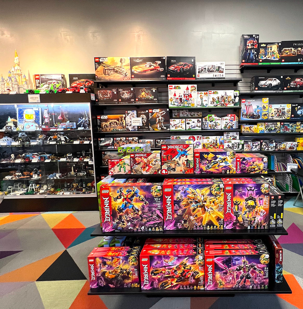 Bricks & Minifigs Anaheim New & Used LEGO Products Fullerton, CA