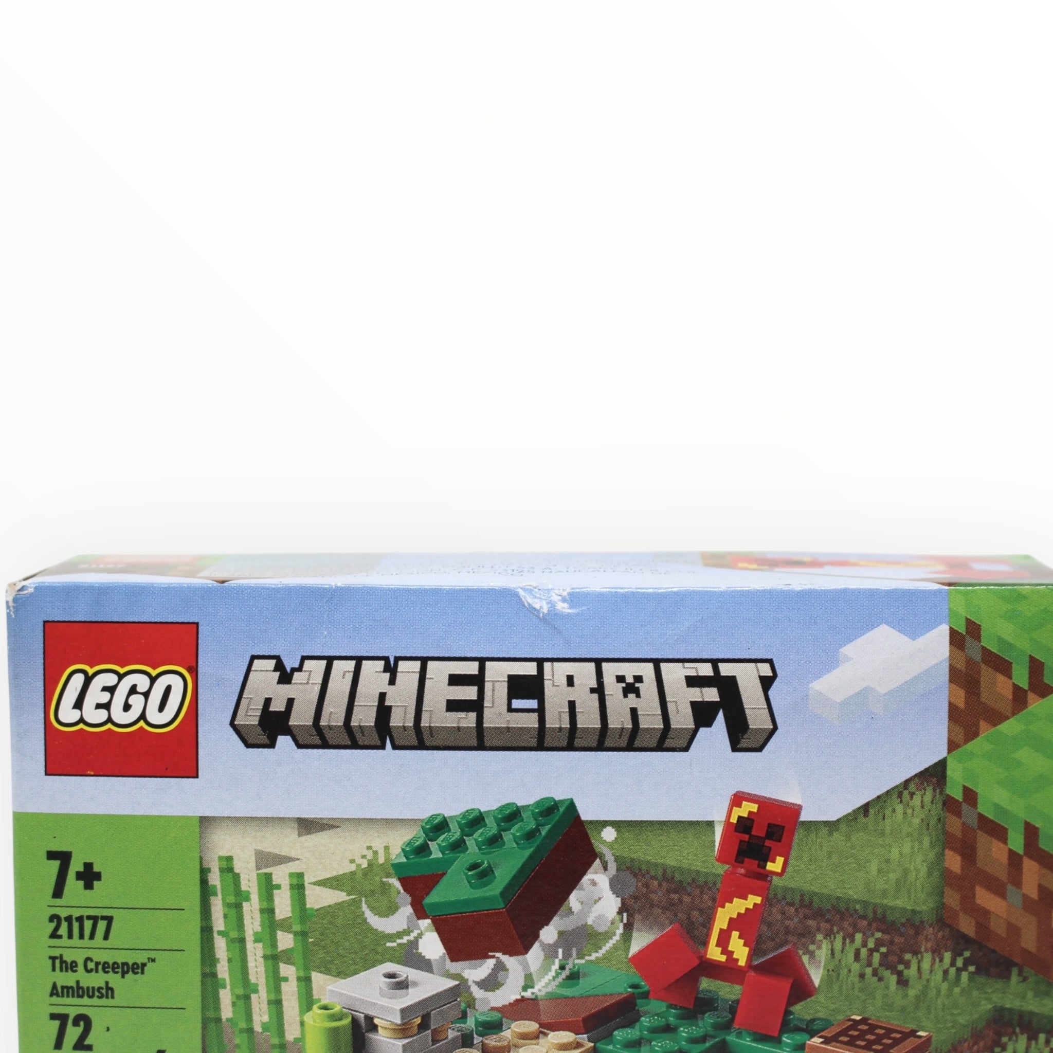 Retired Set 21177 Minecraft The Creeper Ambush (slight box damage)