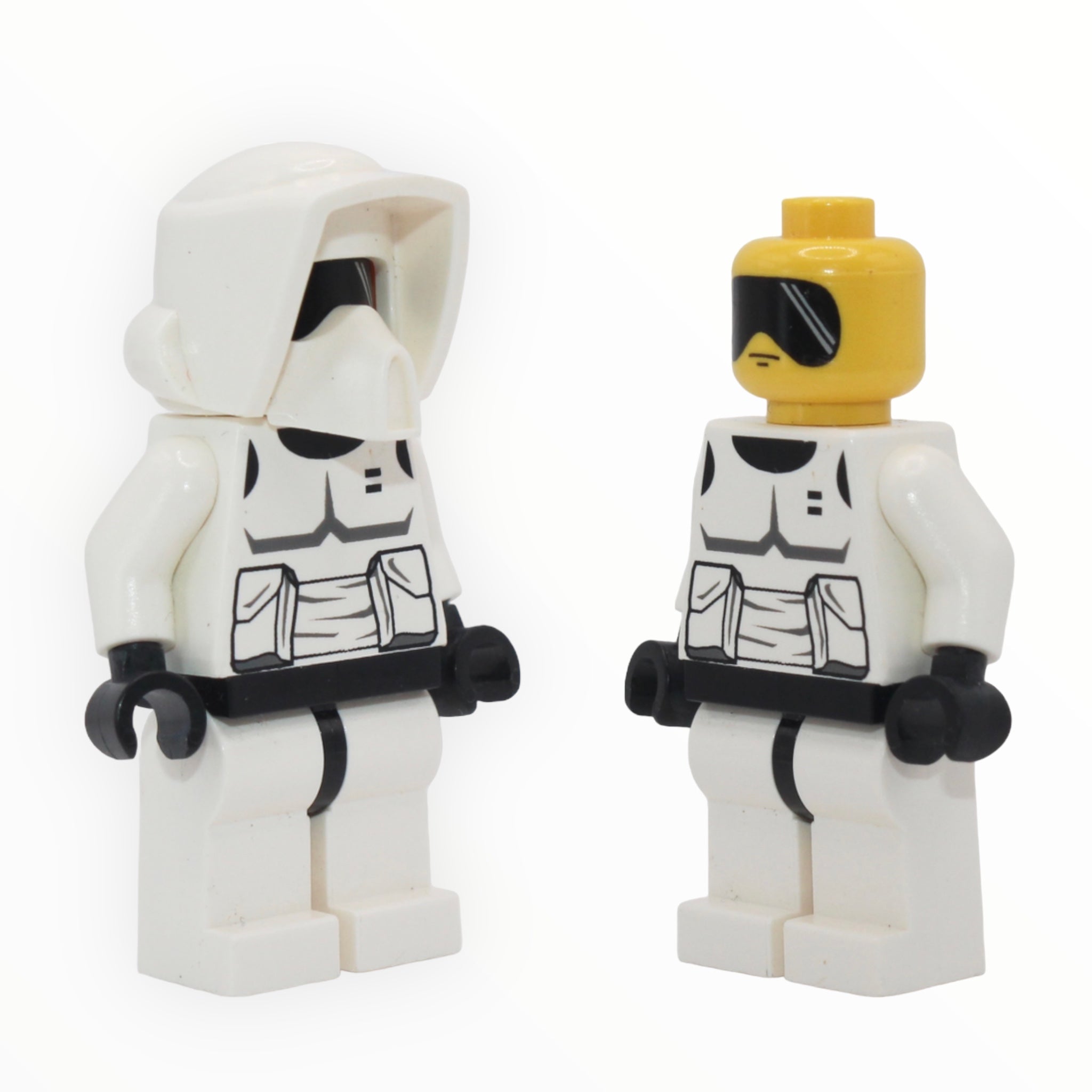 Scout Trooper (yellow head with glasses, 1999)