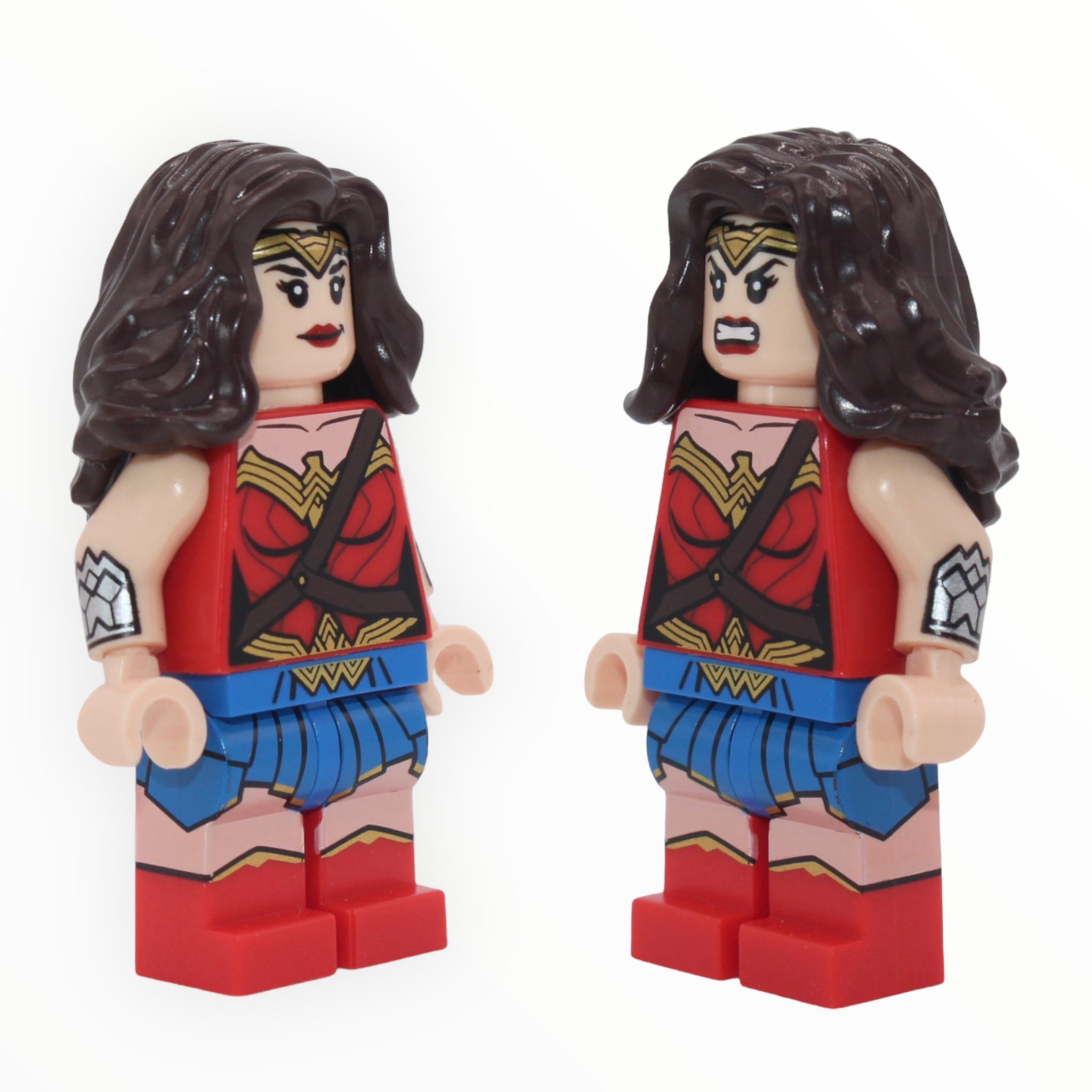 Wonder Woman (red torso and boots, set 76075)