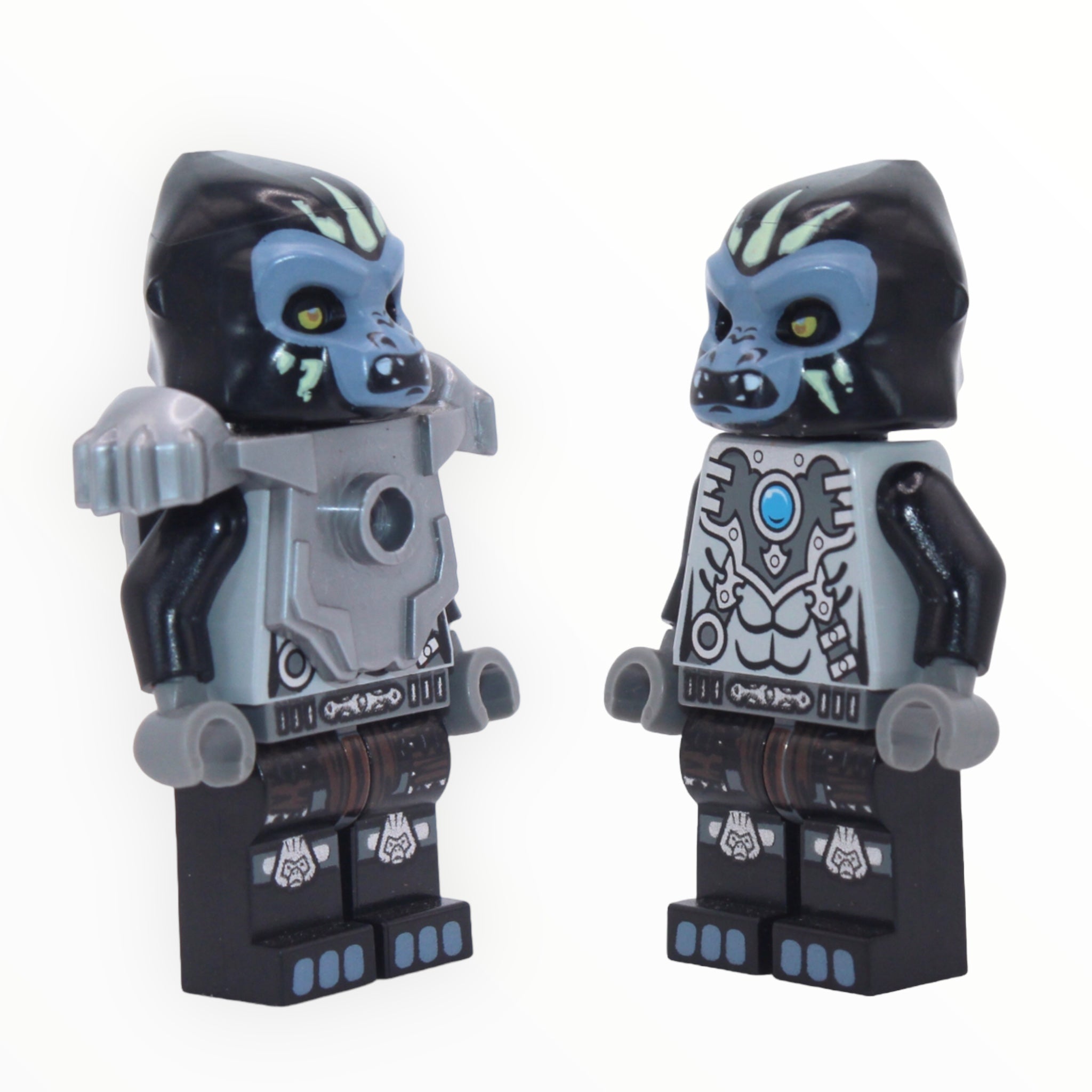 Gorzan (silver heavy armor, silver outfit)