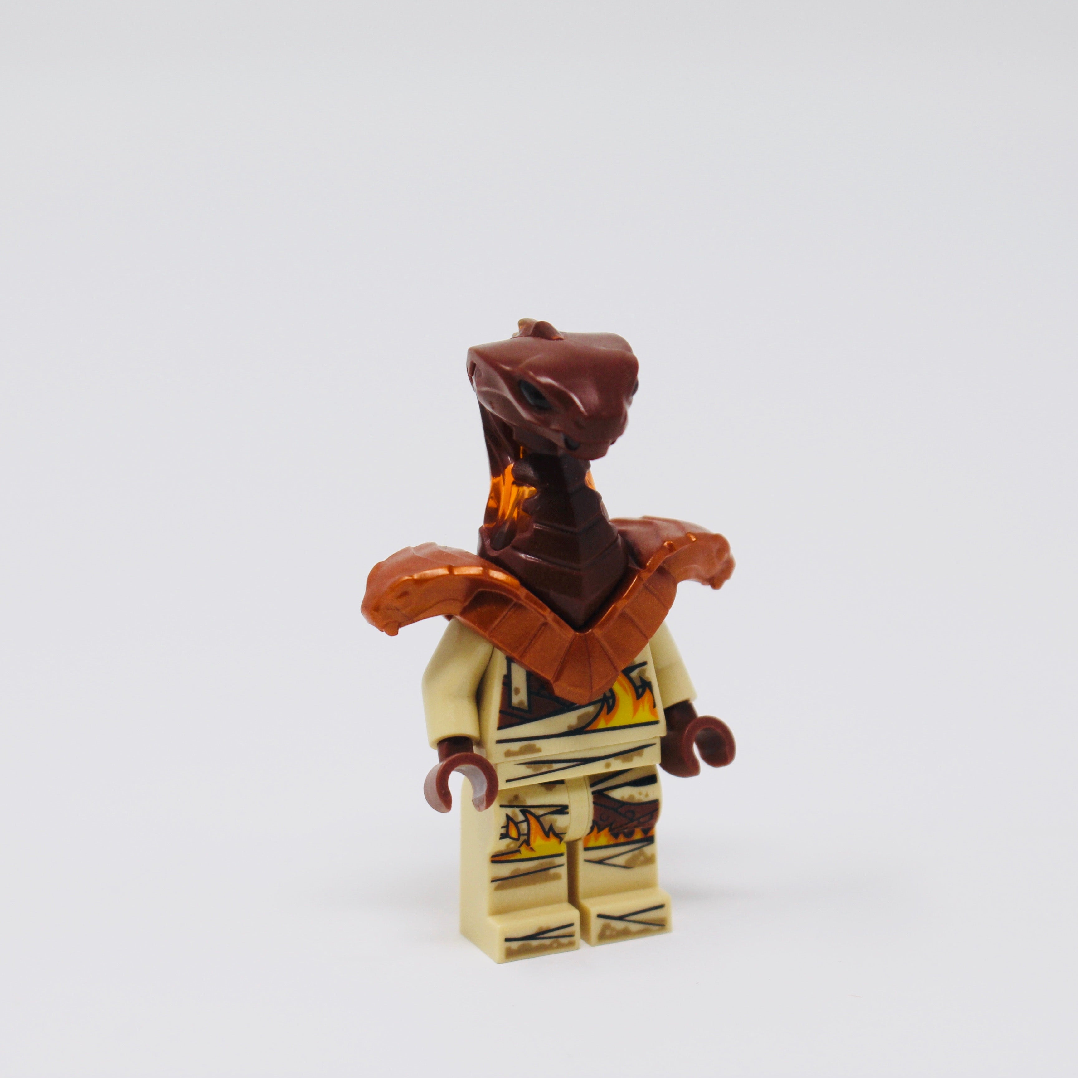 Pyro Whipper (shoulder armor)