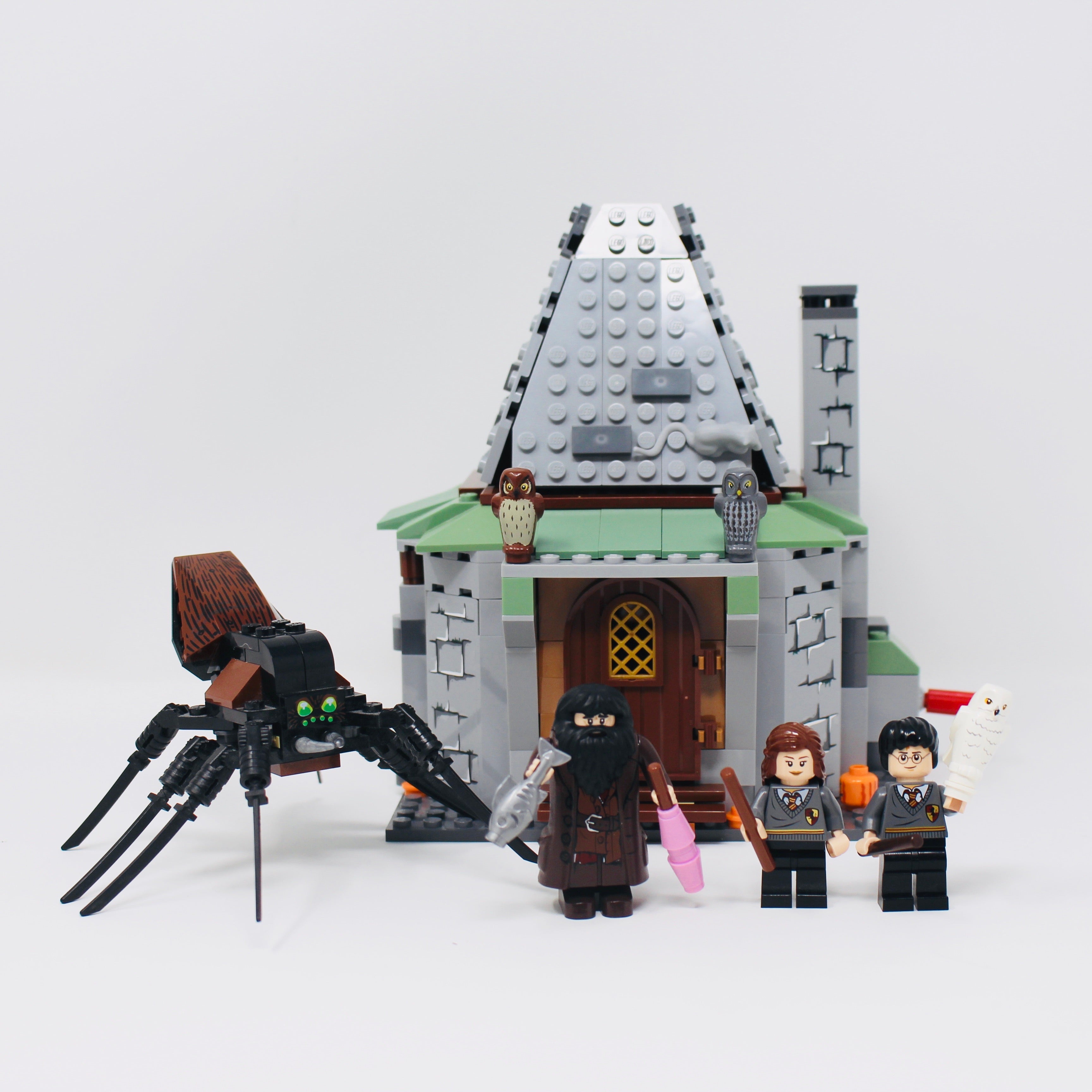 Used Set 4738 Harry Potter Hagrid’s Hut (2010)