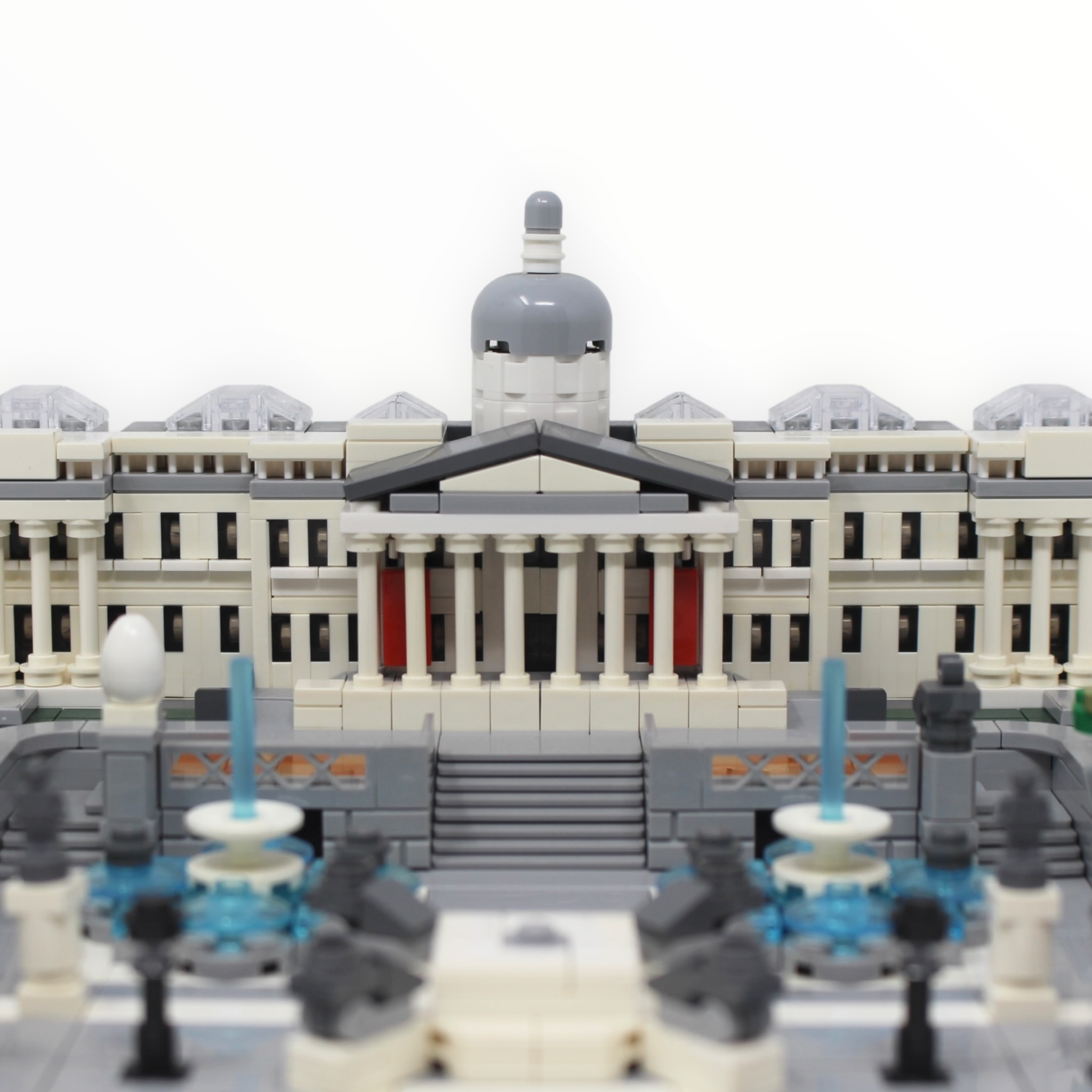 Used Set 21045 Architecture Trafalgar Square
