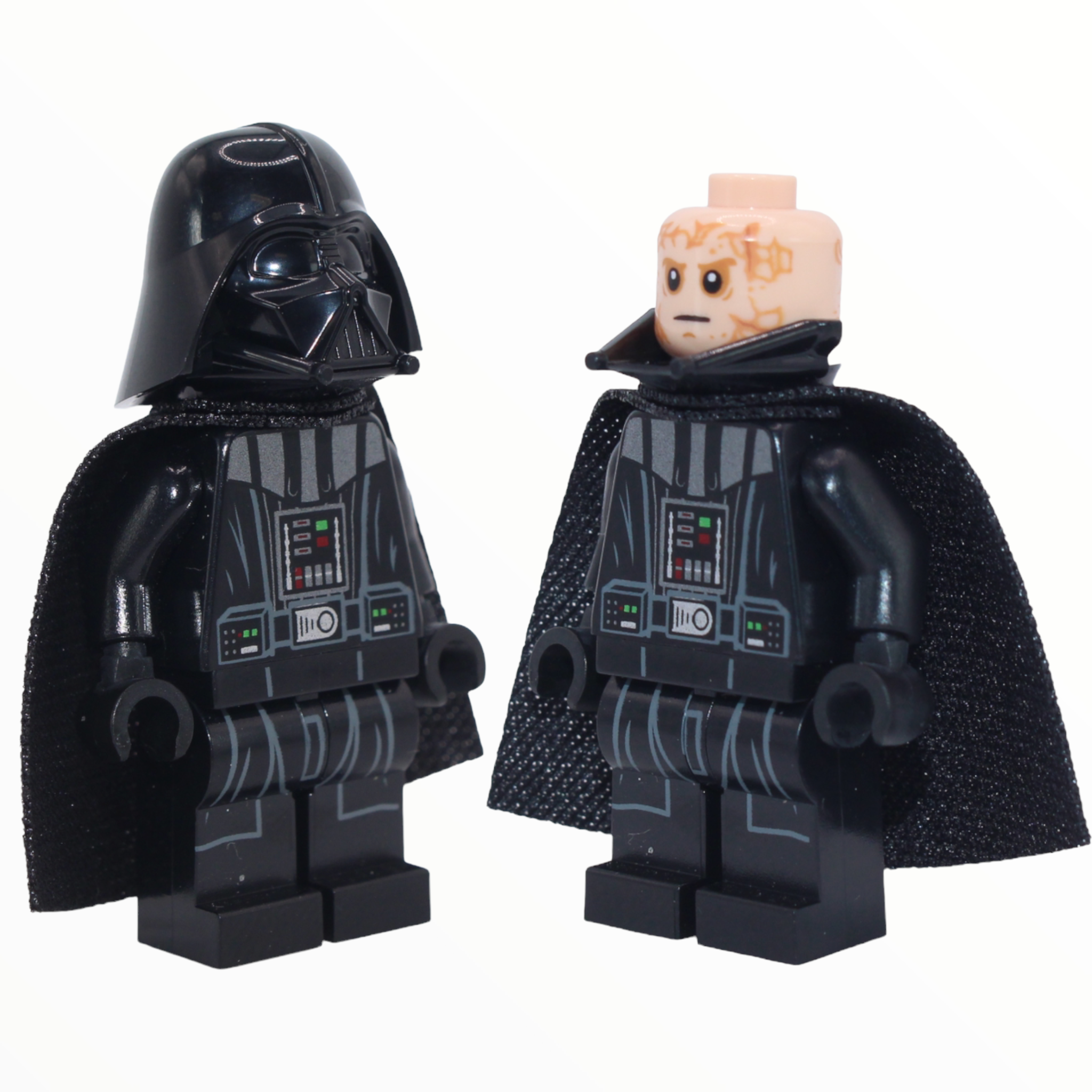 Darth Vader (type 2 helmet, light-nougat head, spongy cape, no back printing, 2017)