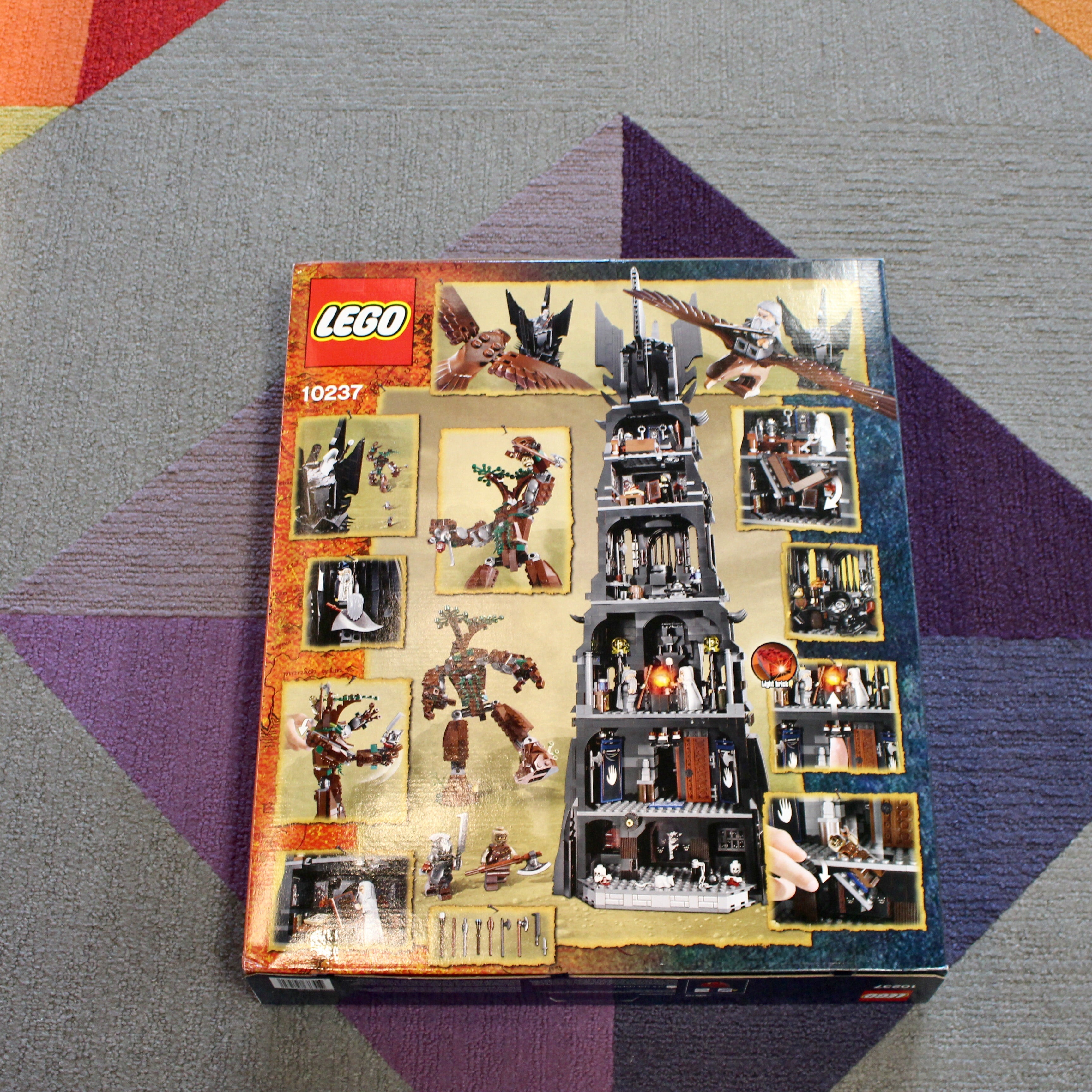 Retired Set 10237 The Lord of the Rings The Tower of Orthanc