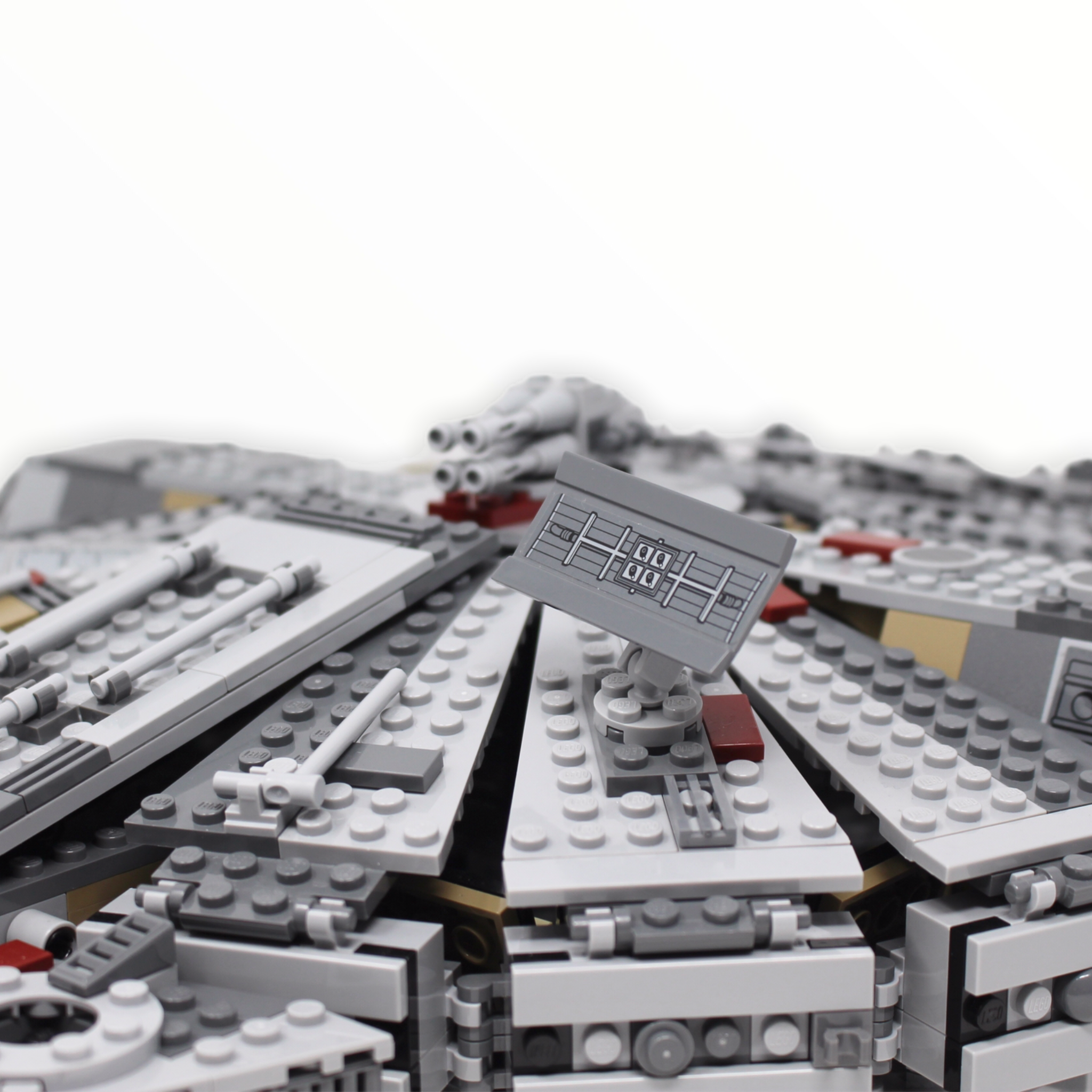 Used Set 75105 Star Wars Millennium Falcon (2015)
