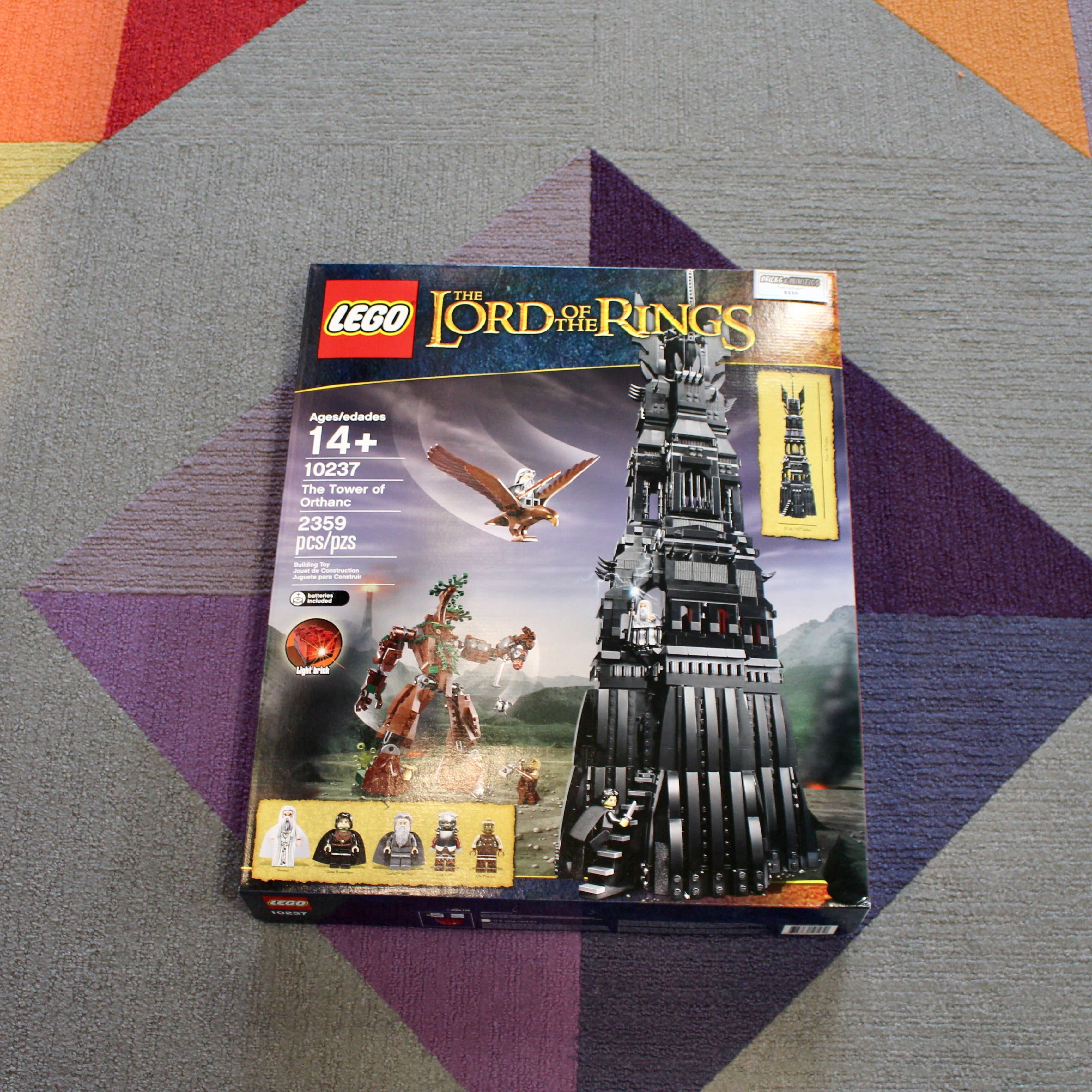 Retired Set 10237 The Lord of the Rings The Tower of Orthanc