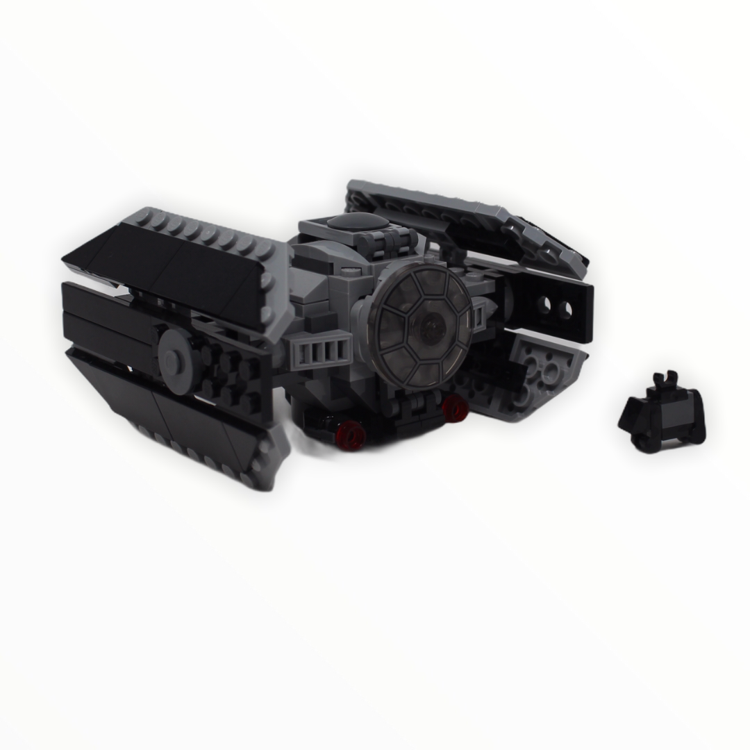 Used Set 75251 Star Wars Darth Vaders Castle
