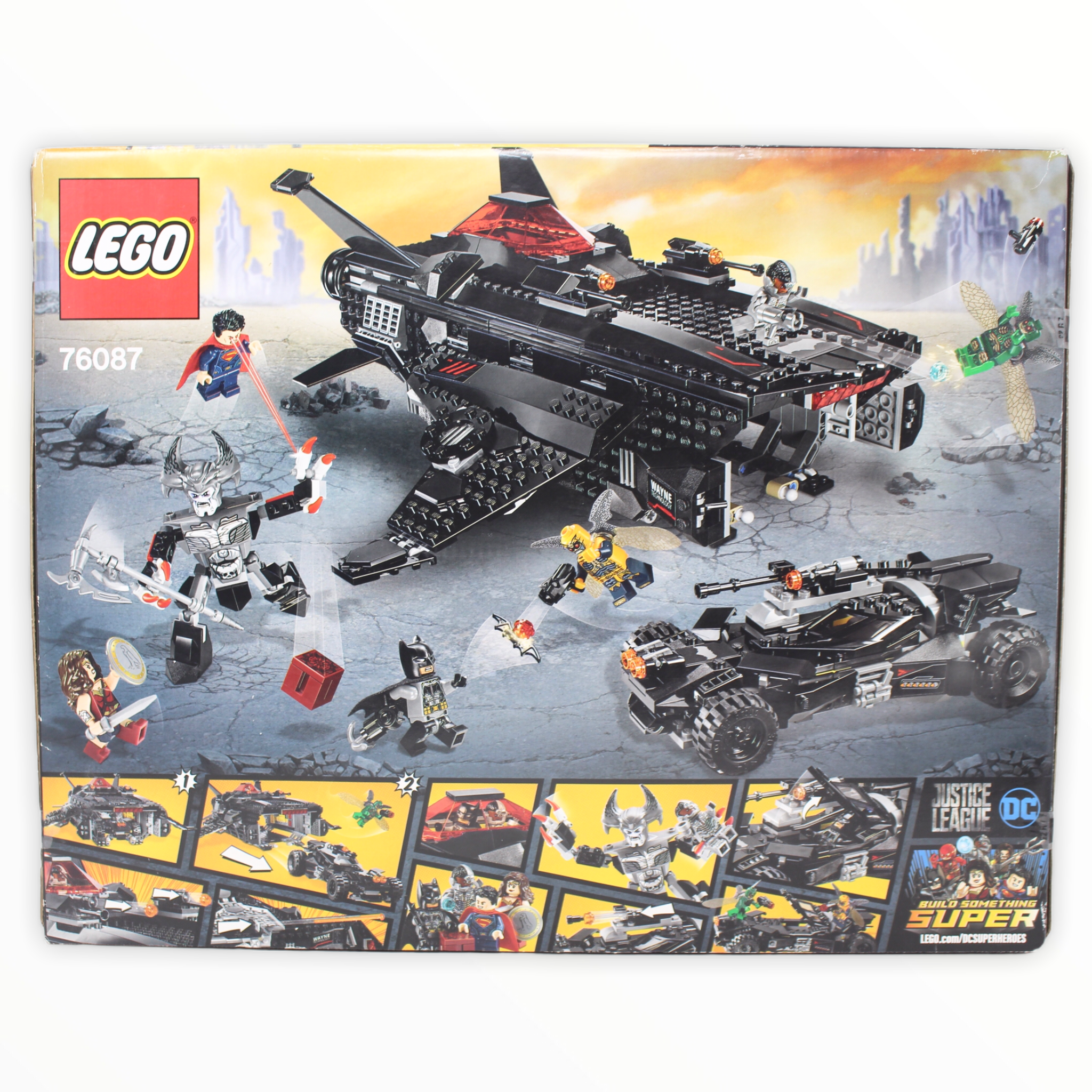 Retired Set 76087 Justice League Flying Fox: Batmobile Airlift Attack