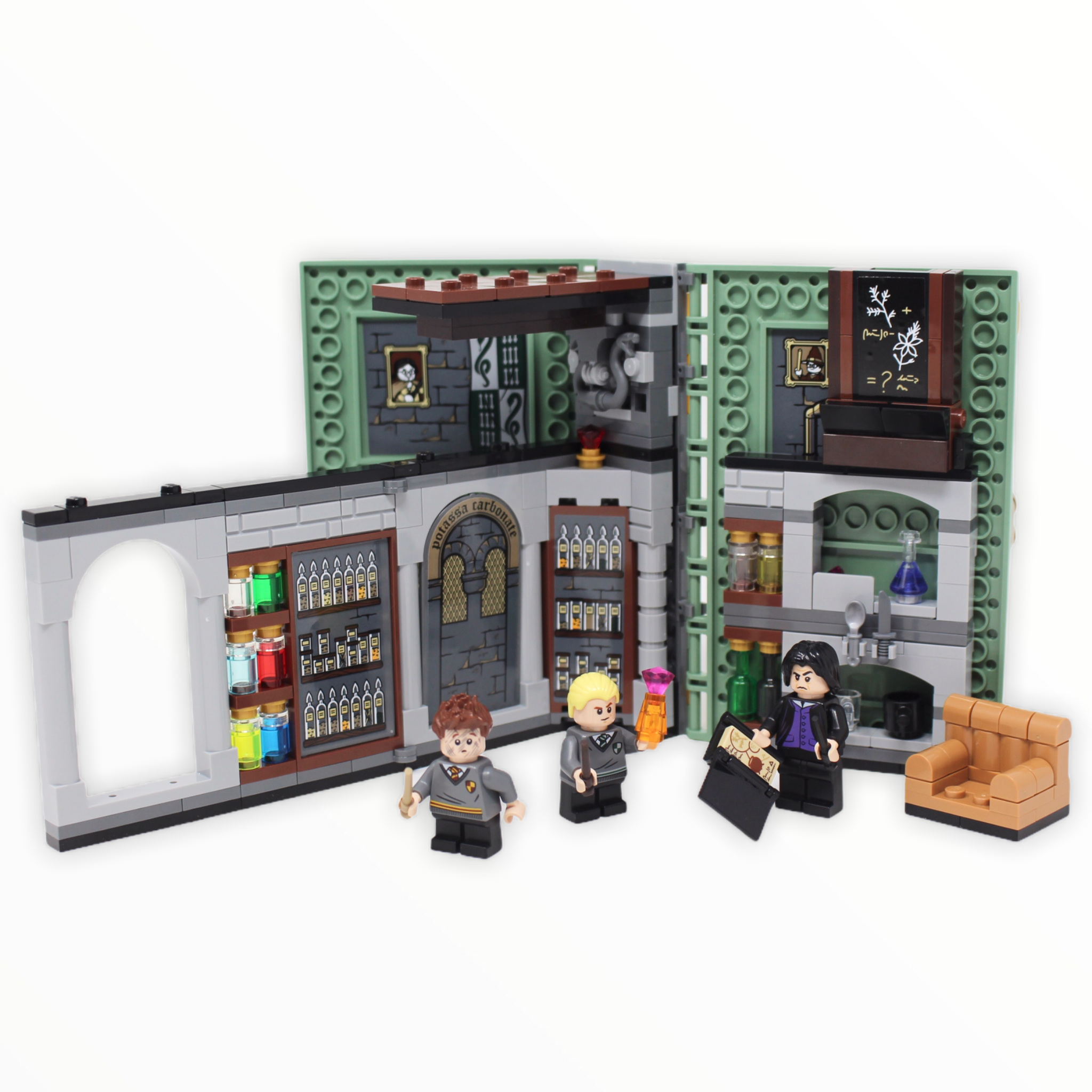 Used Set 76383 Harry Potter Hogwarts Moment: Potions Class
