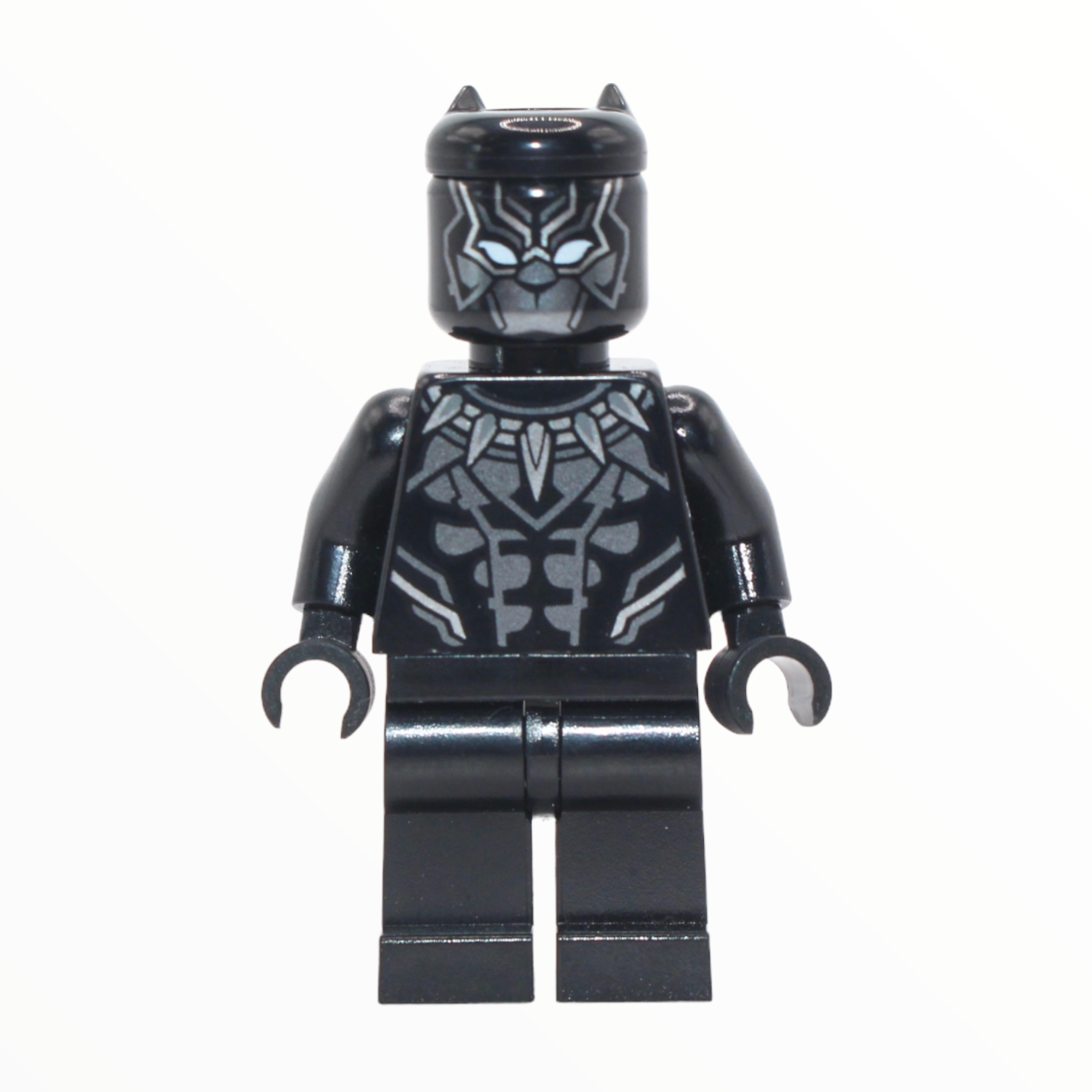 Black Panther (claw necklace, pearl dark gray highlights, 2022)