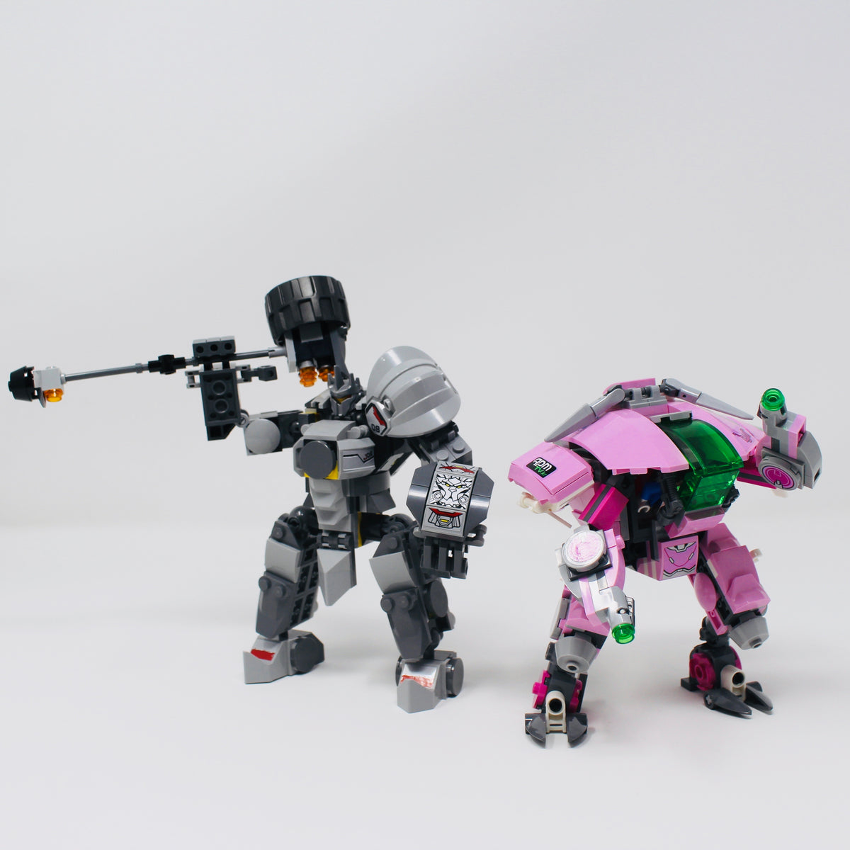 Used Set 75973 Overwatch D. Va & Reinhardt