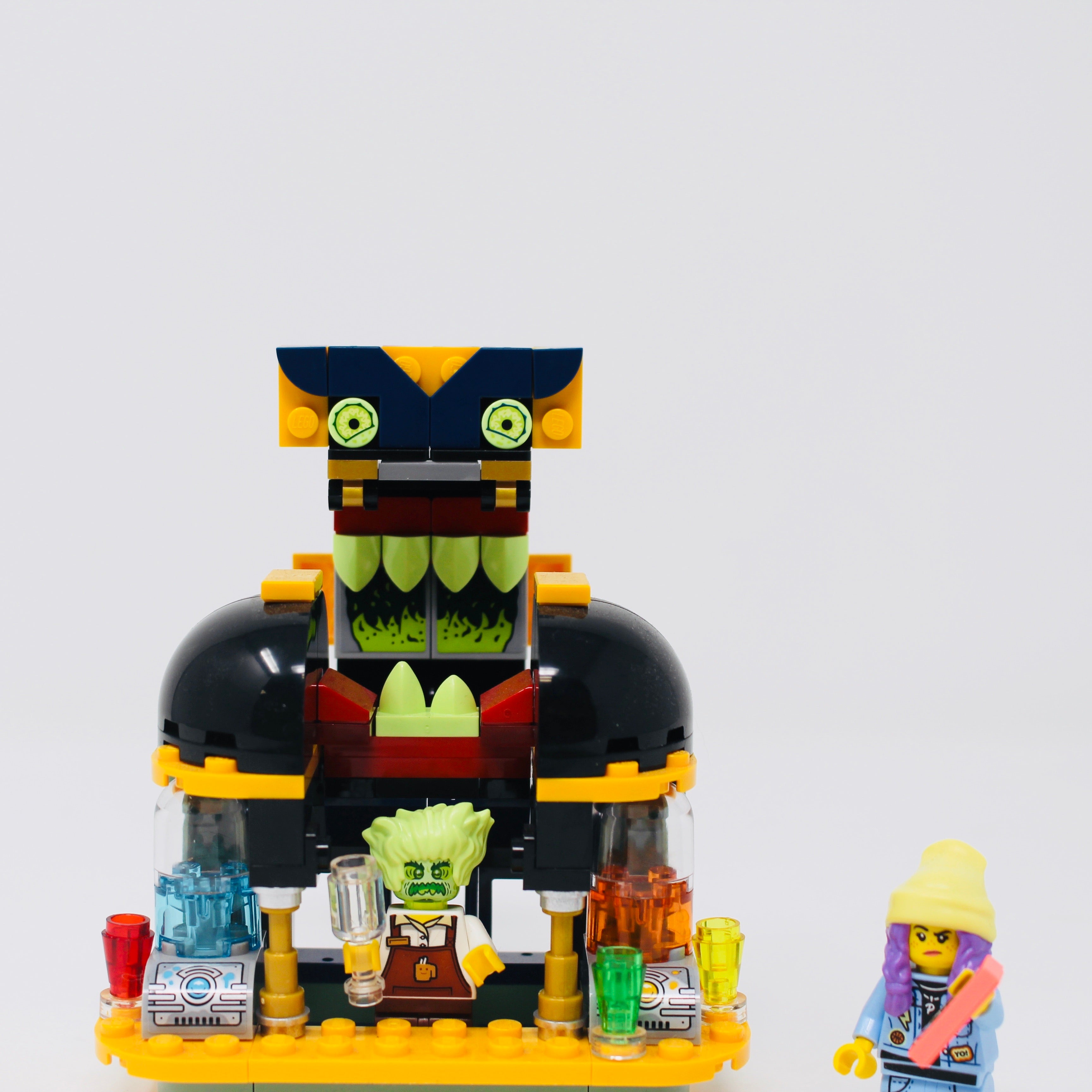 Used Set 40336 Hidden Side Newbury Juice Bar