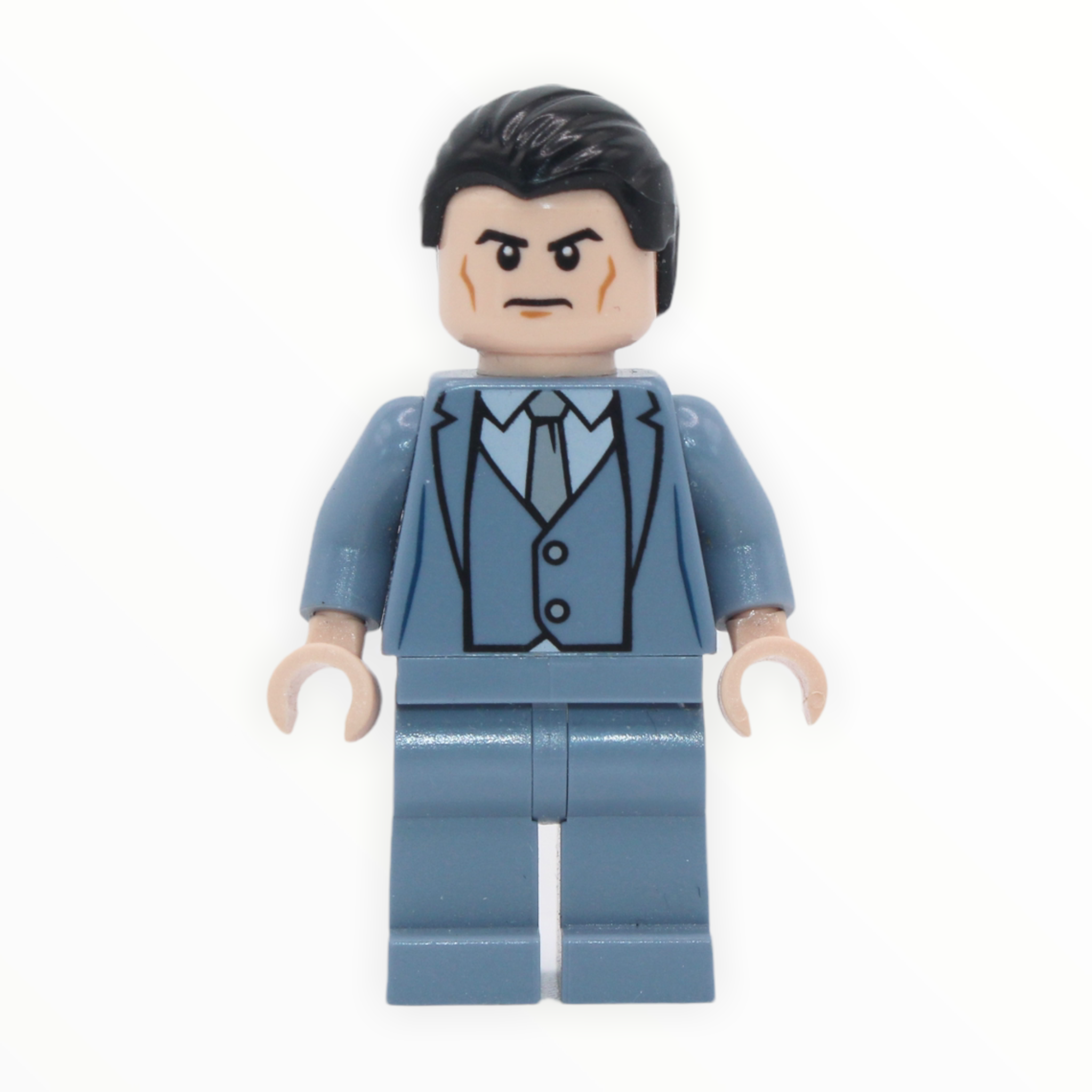 Bruce Wayne (sand blue suit)