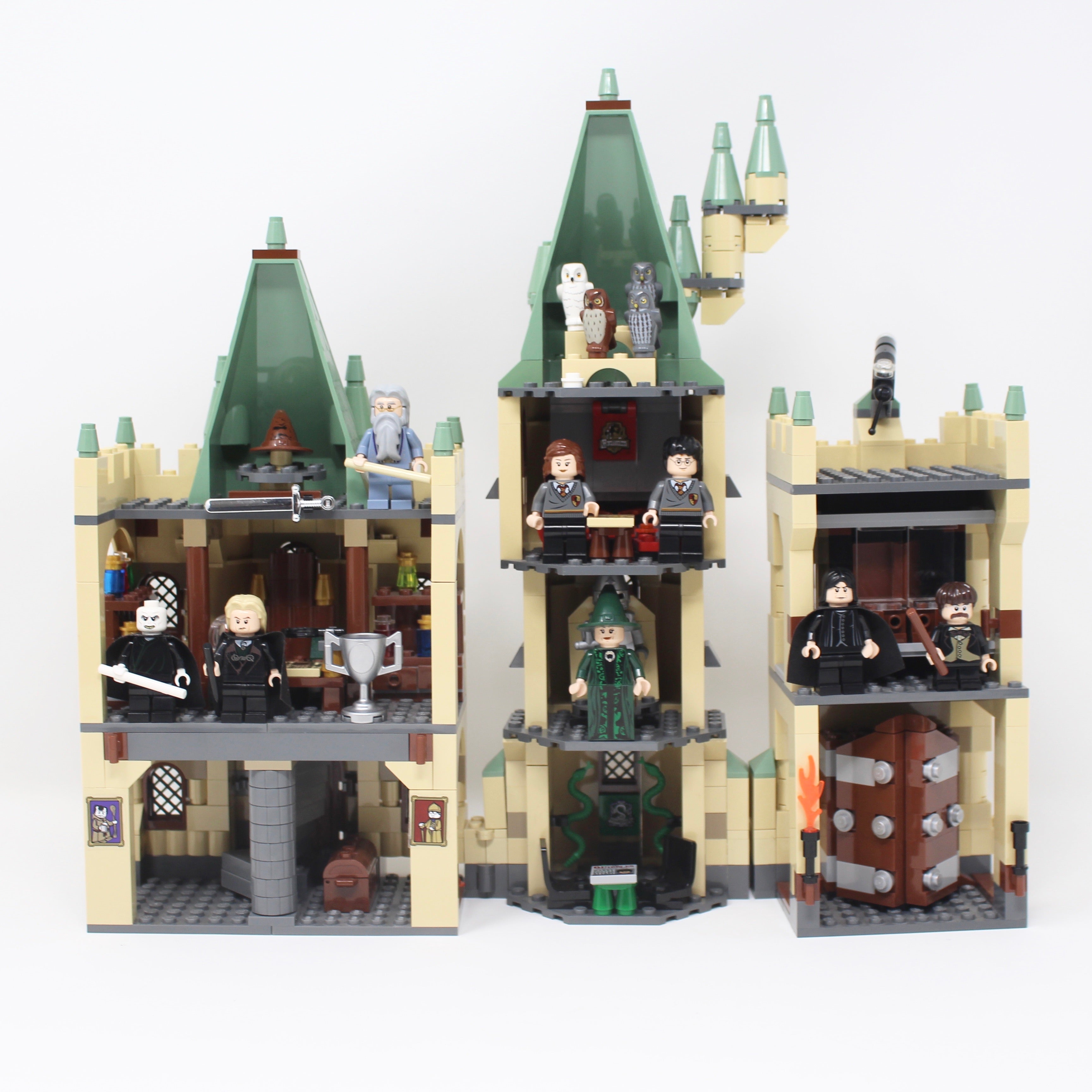 Used Set 4842 Harry Potter Hogwarts Castle (2010)